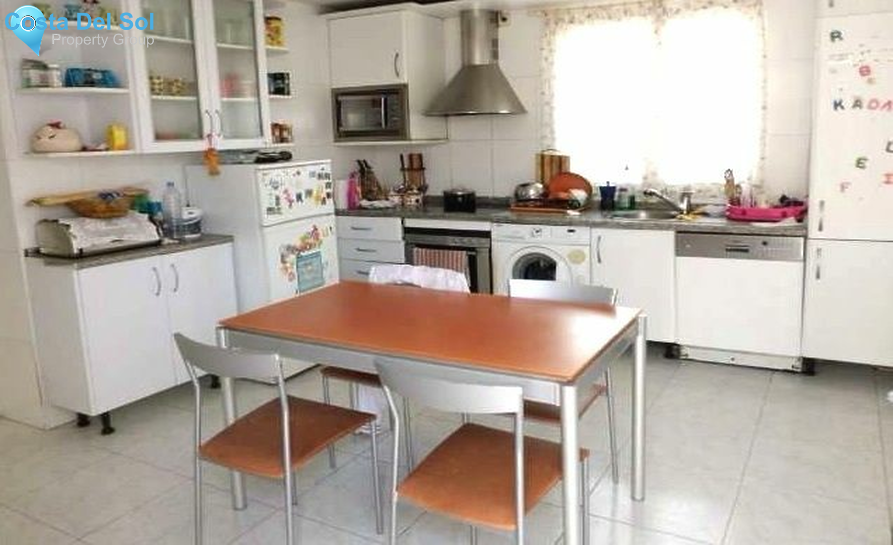 Townhouse in The Golden Mile-1166197