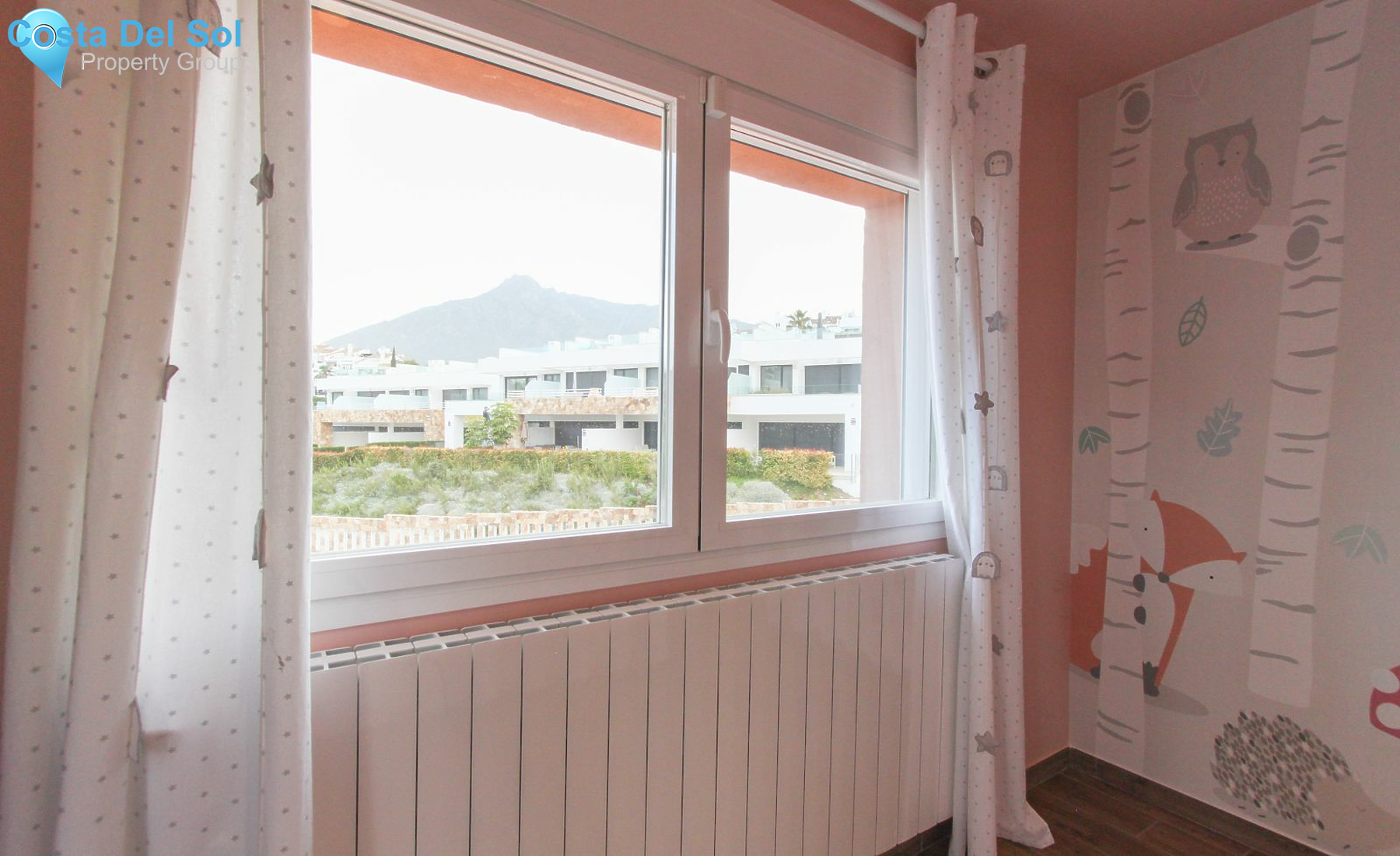 Townhouse in The Golden Mile-1171097