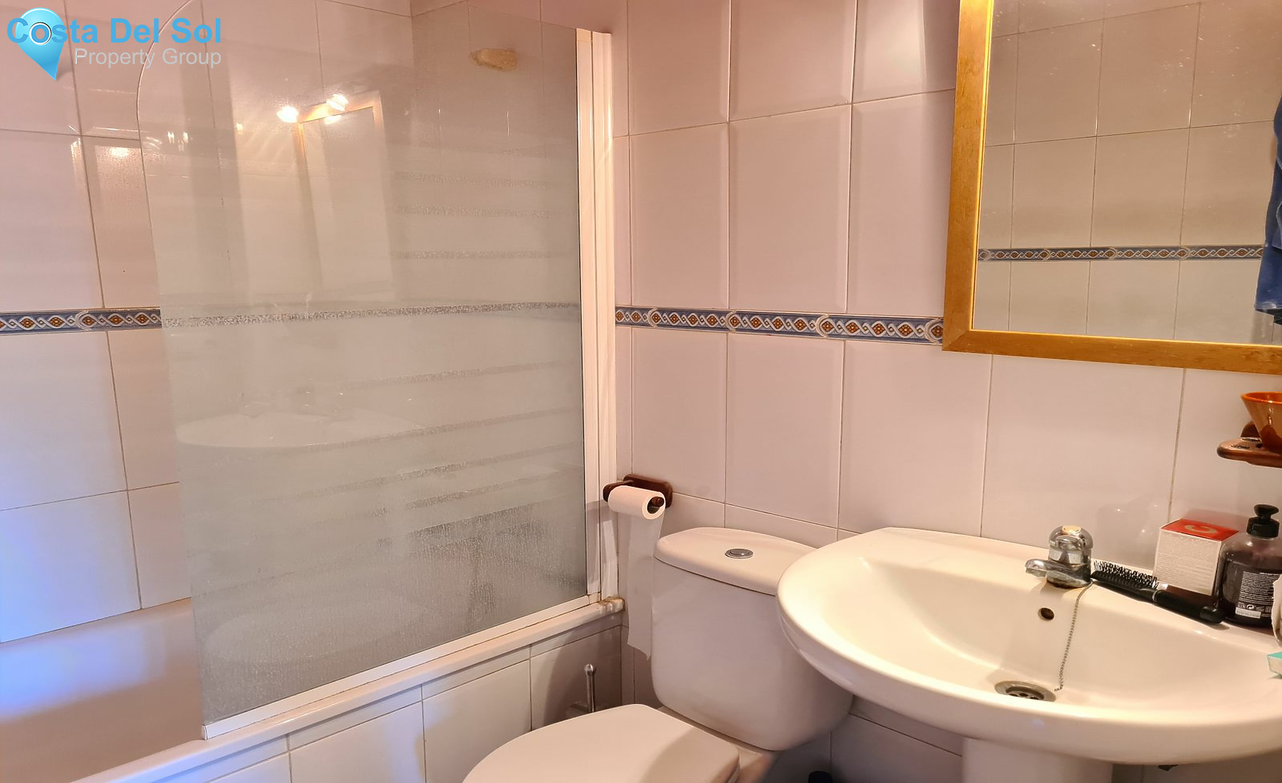 Townhouse in The Golden Mile-1216420