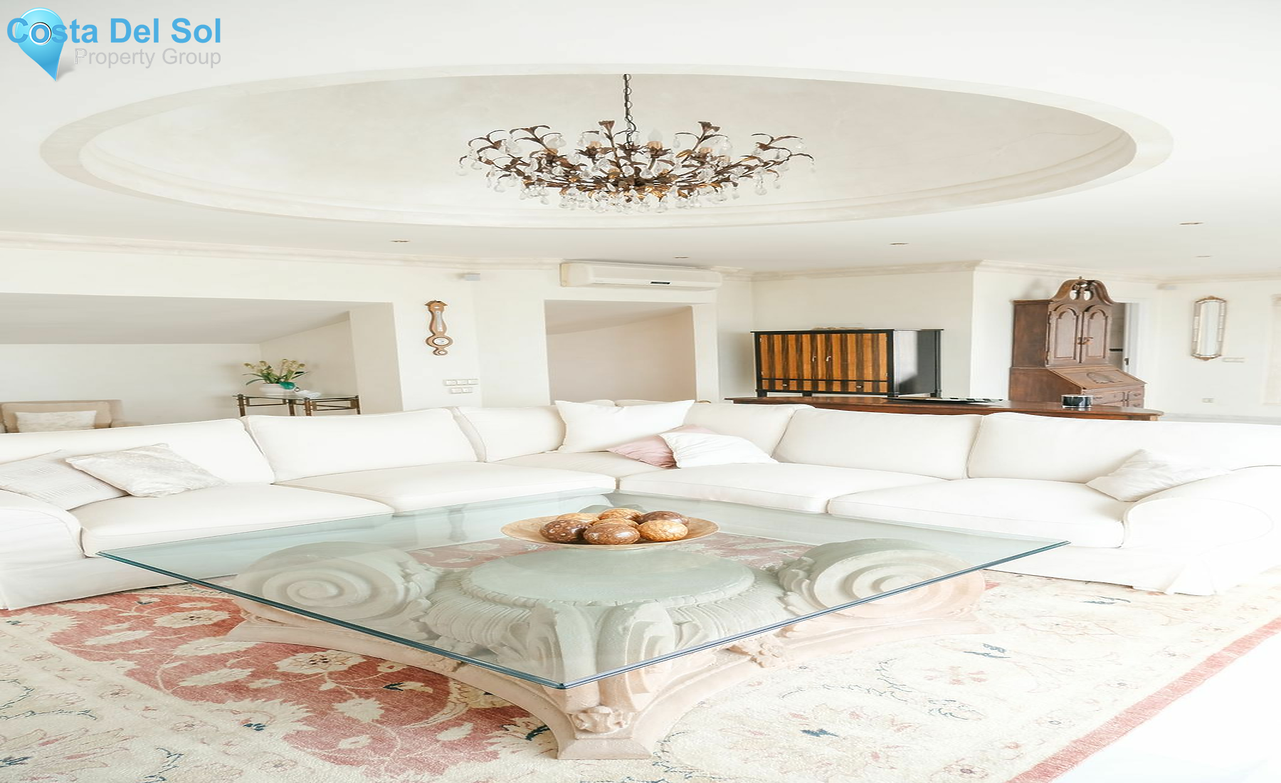 Townhouse in The Golden Mile-1428738