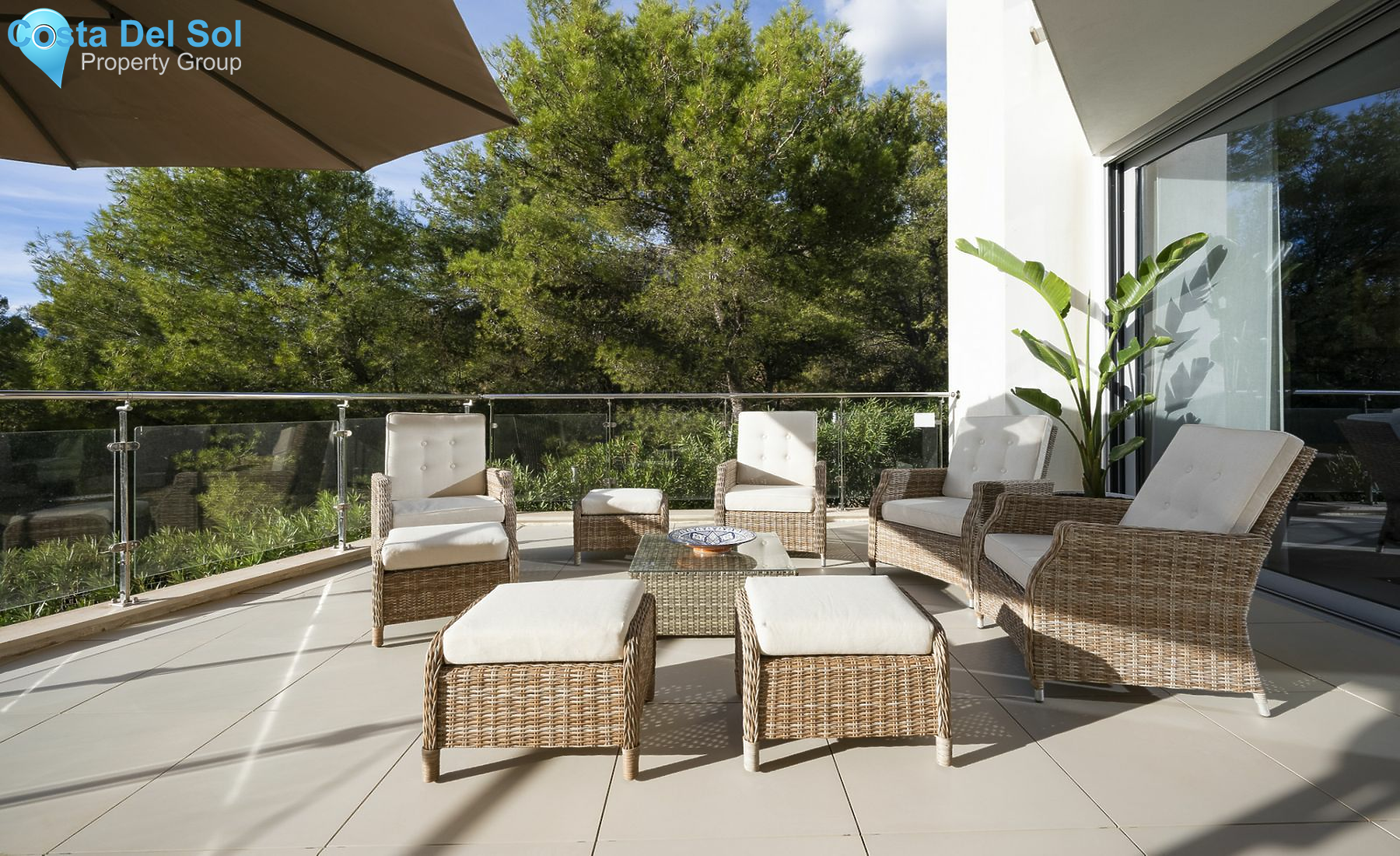 Townhouse in The Golden Mile-1531073