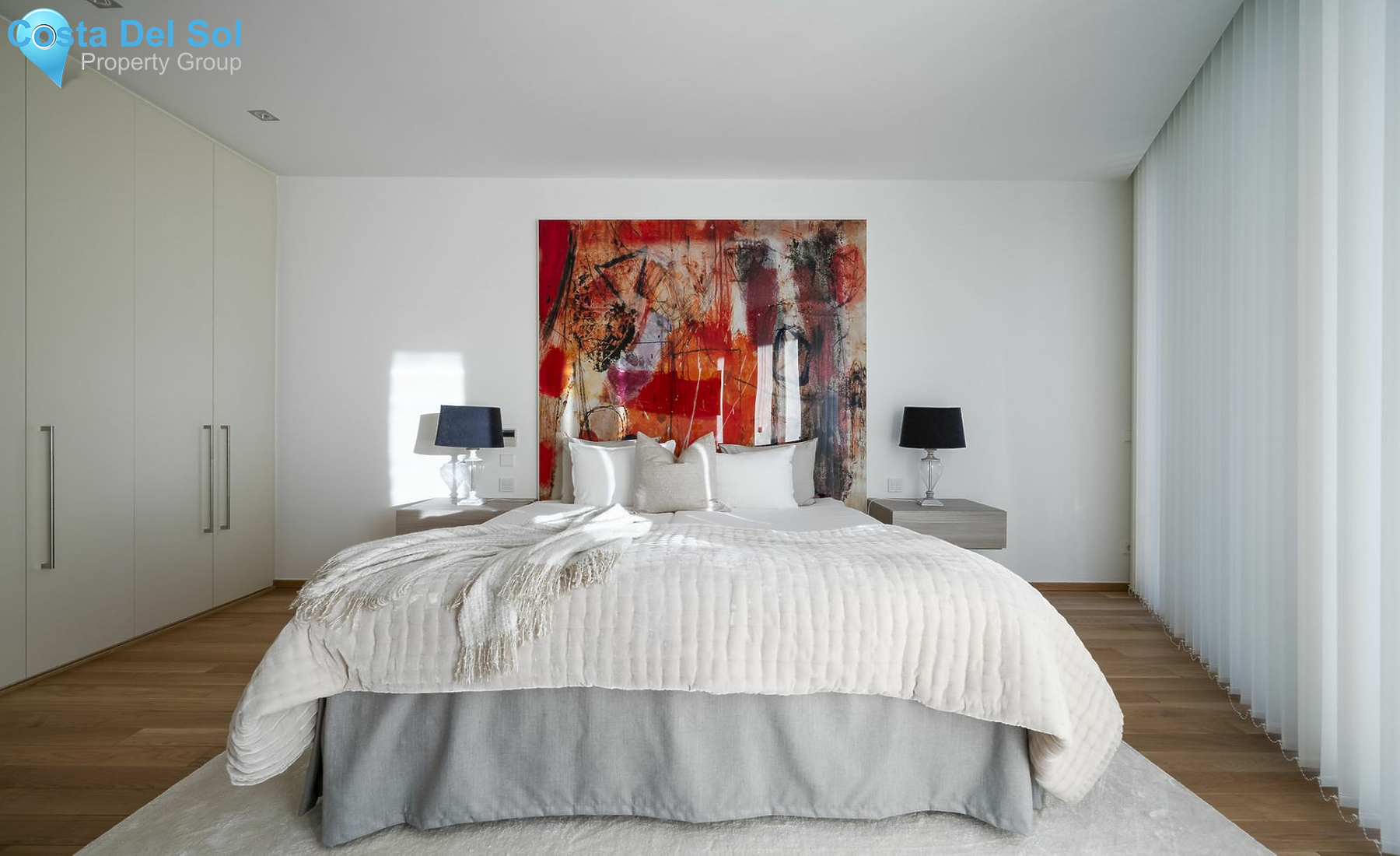 Townhouse in The Golden Mile-1531079