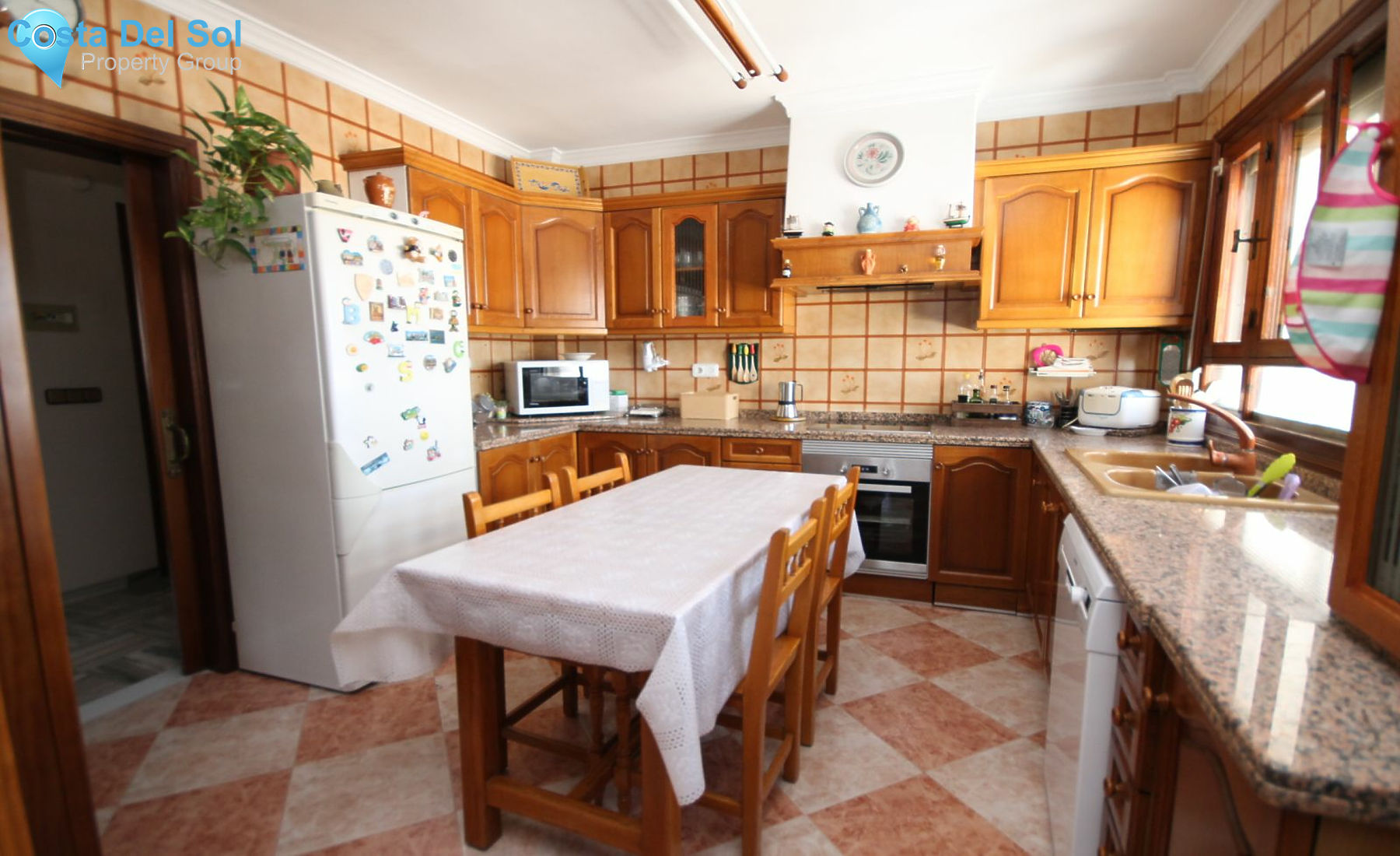 Townhouse in Vélez-Málaga-1217126