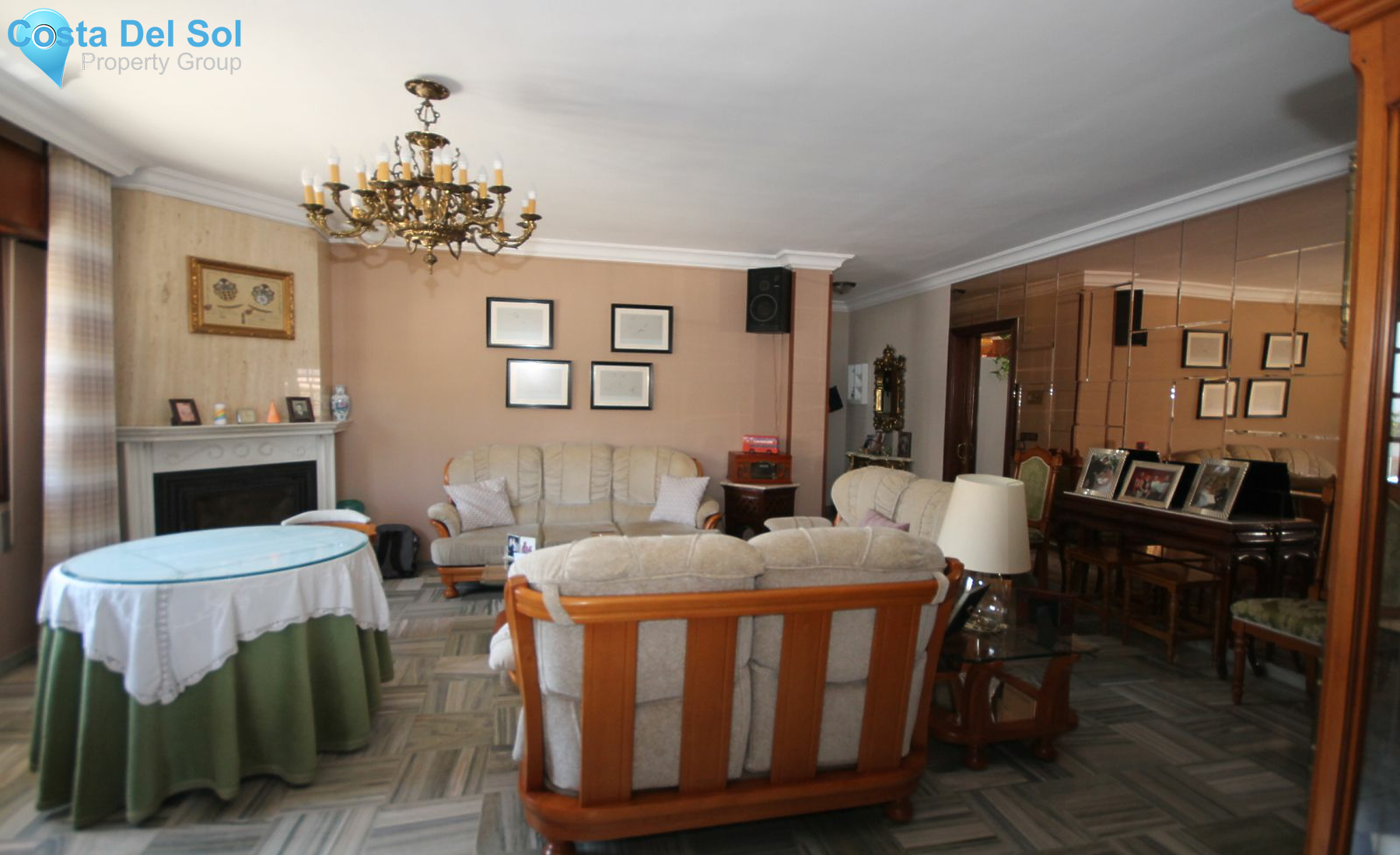 Townhouse in Vélez-Málaga-1217114