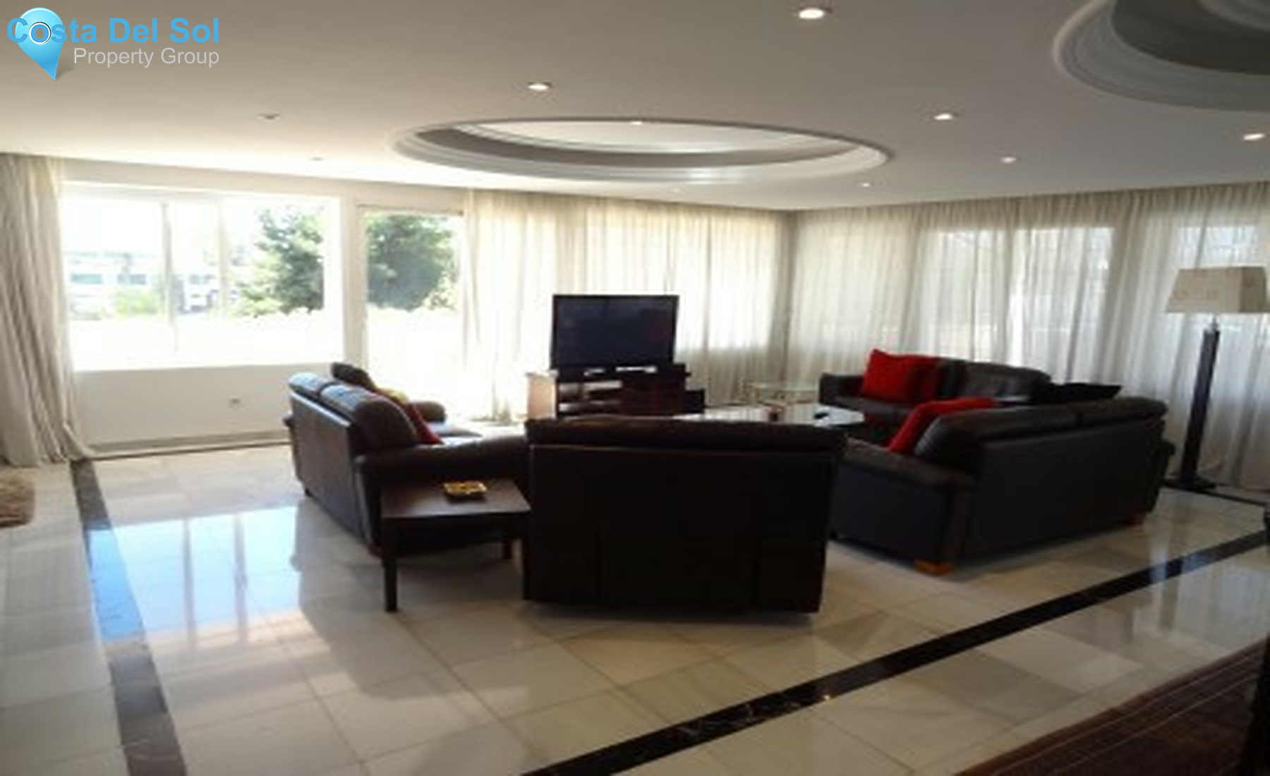 Commercial in Puerto Banús-1276783