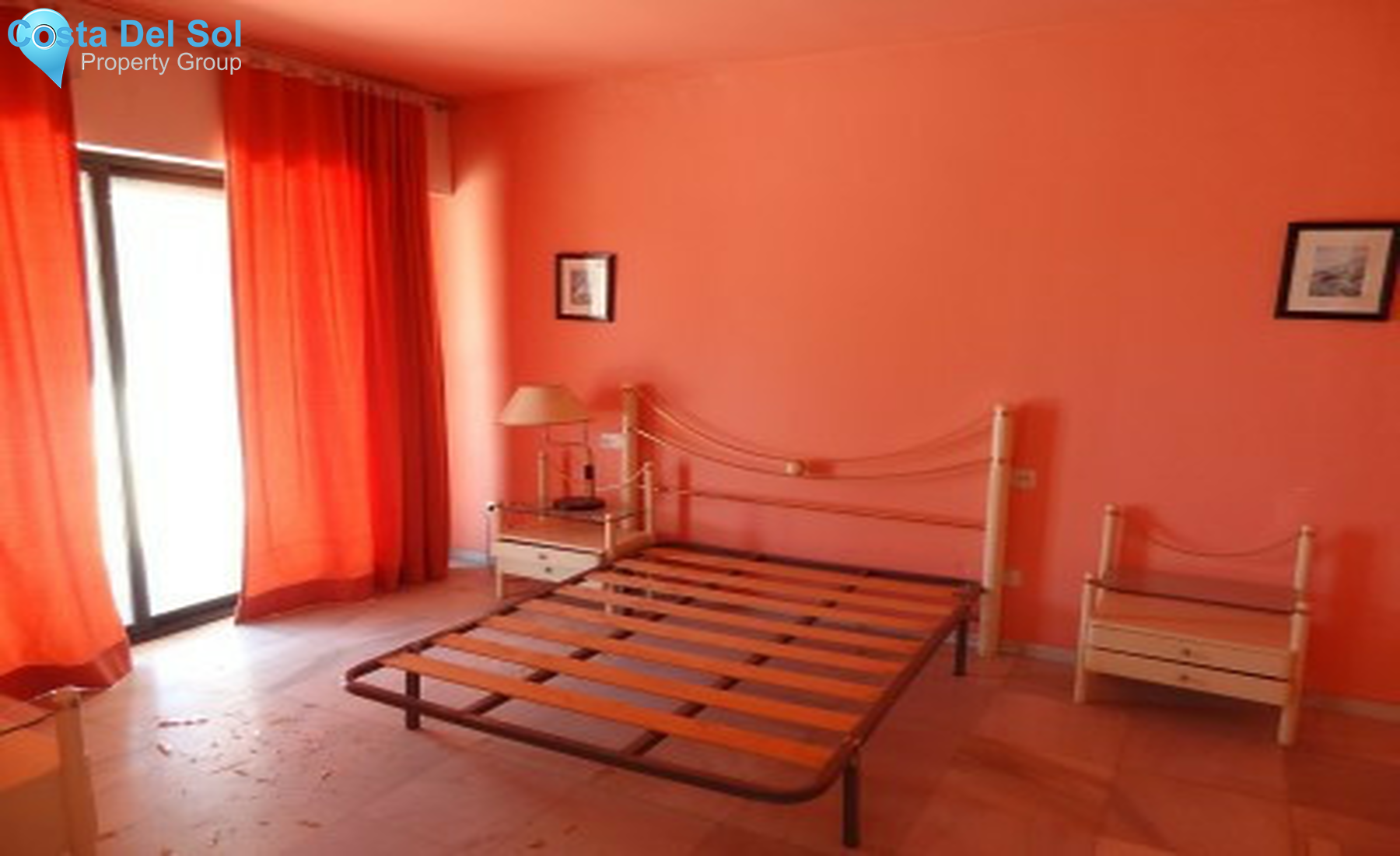 Commercial in Puerto Banús-1276787