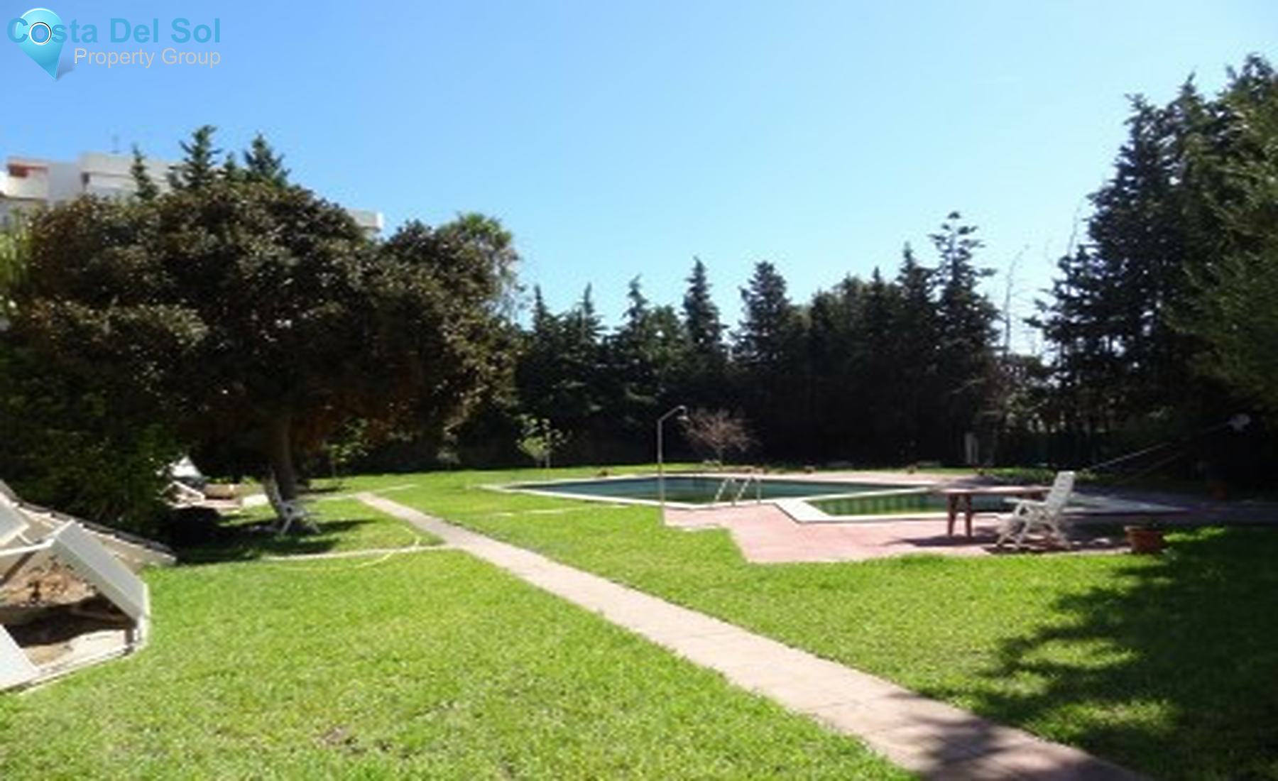 Commercial in Puerto Banús-1276775