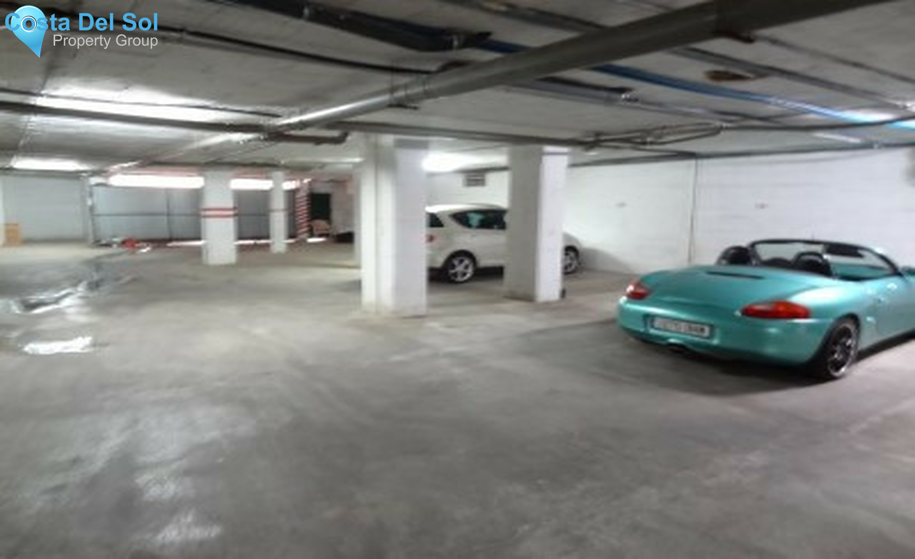 Commercial in Puerto Banús-1276776