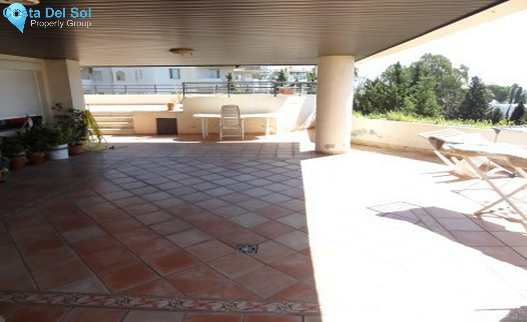 Commercial in Puerto Banús-1276778