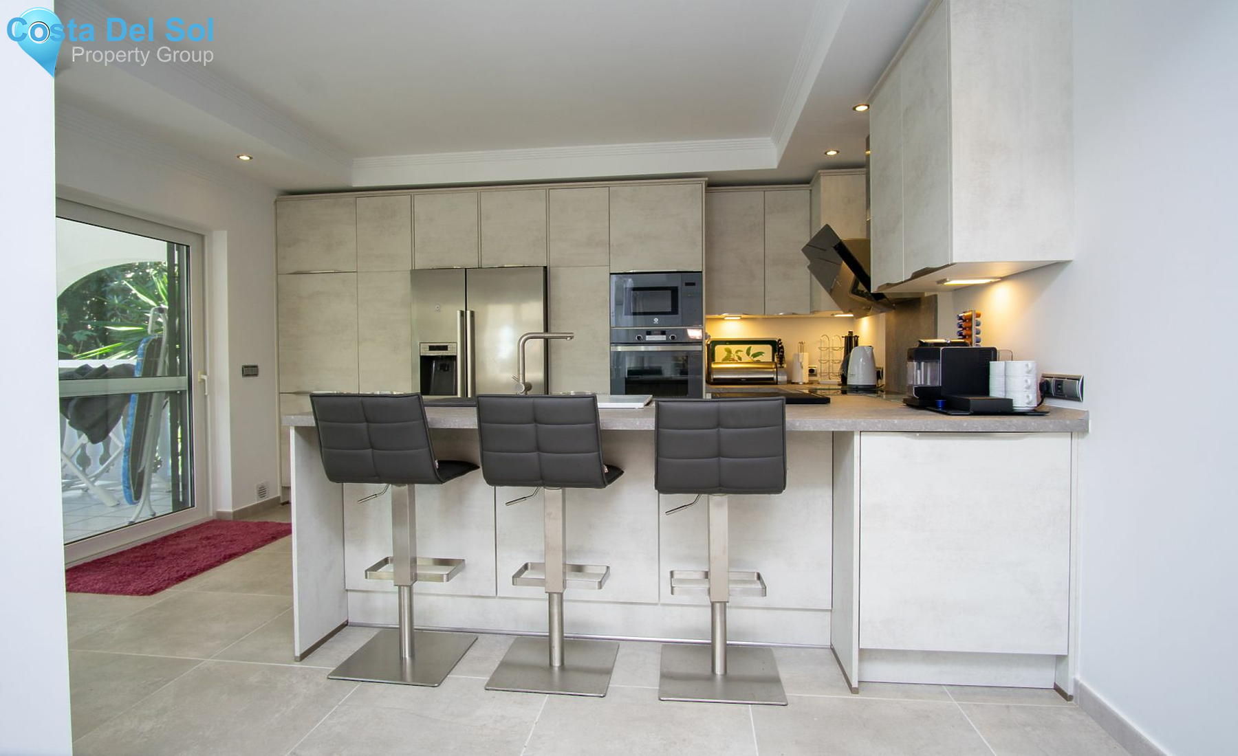 Apartment Complex in Elviria-1170872