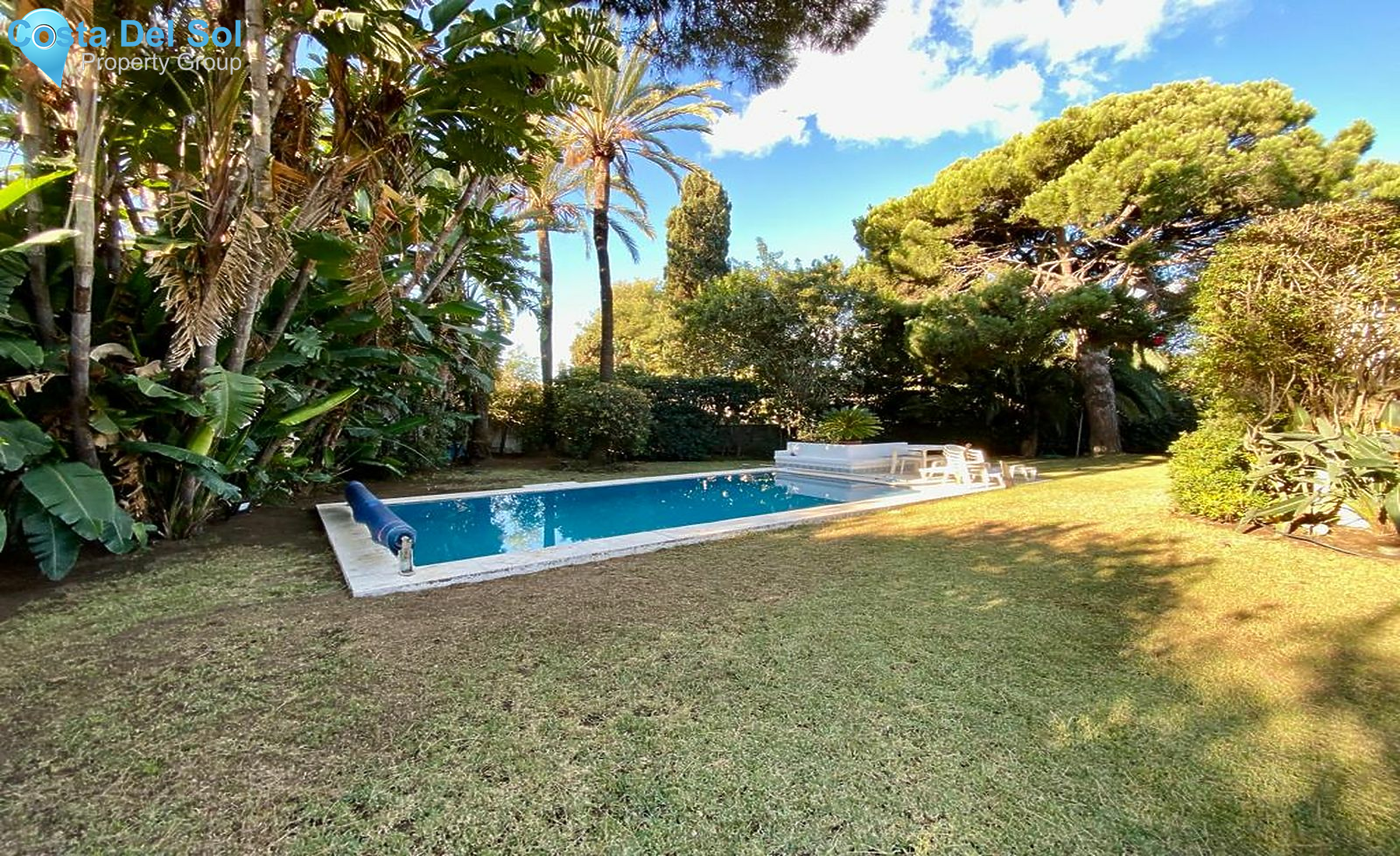 Bungalow in Estepona-1142879