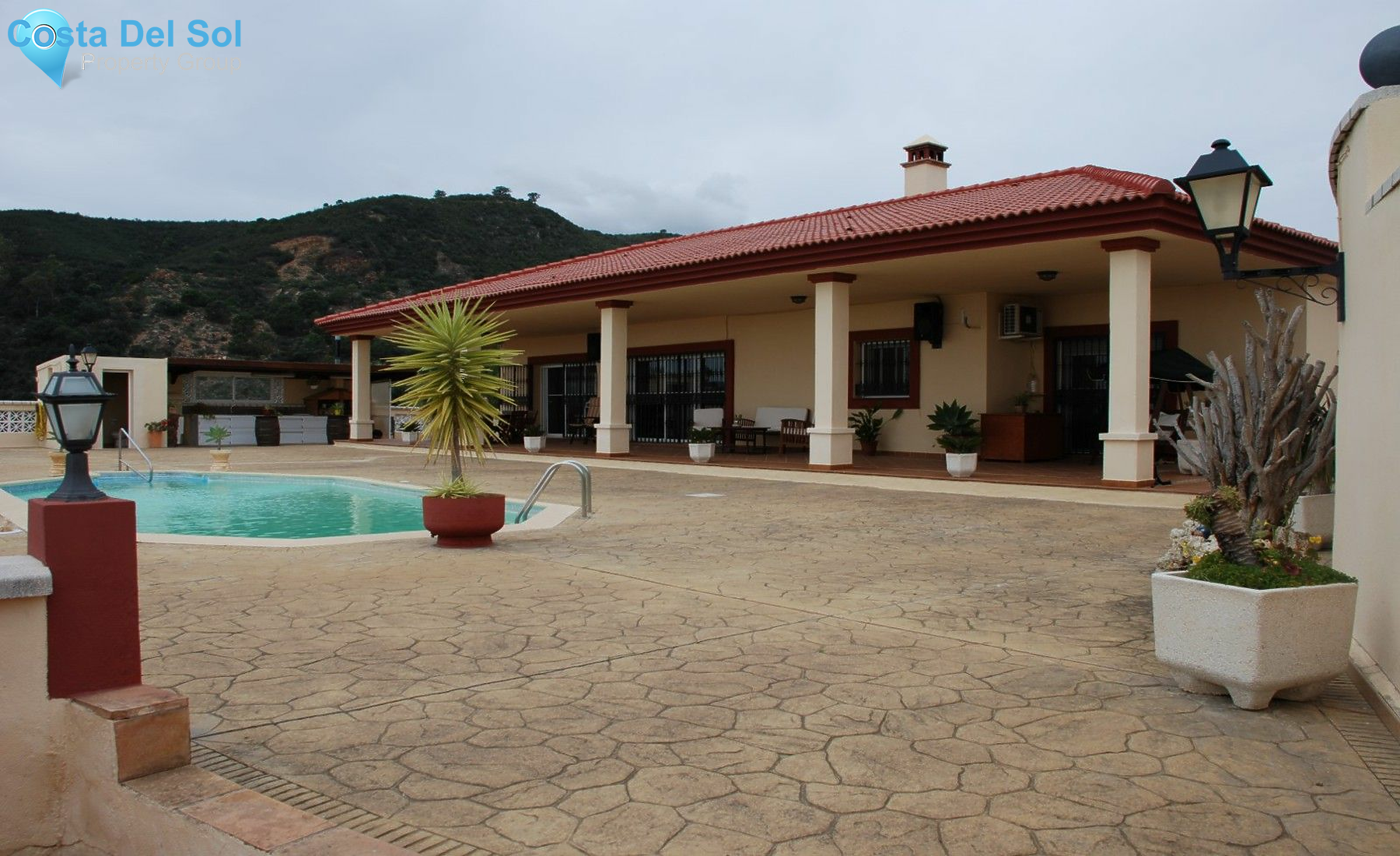 Bungalow in Estepona-1215317