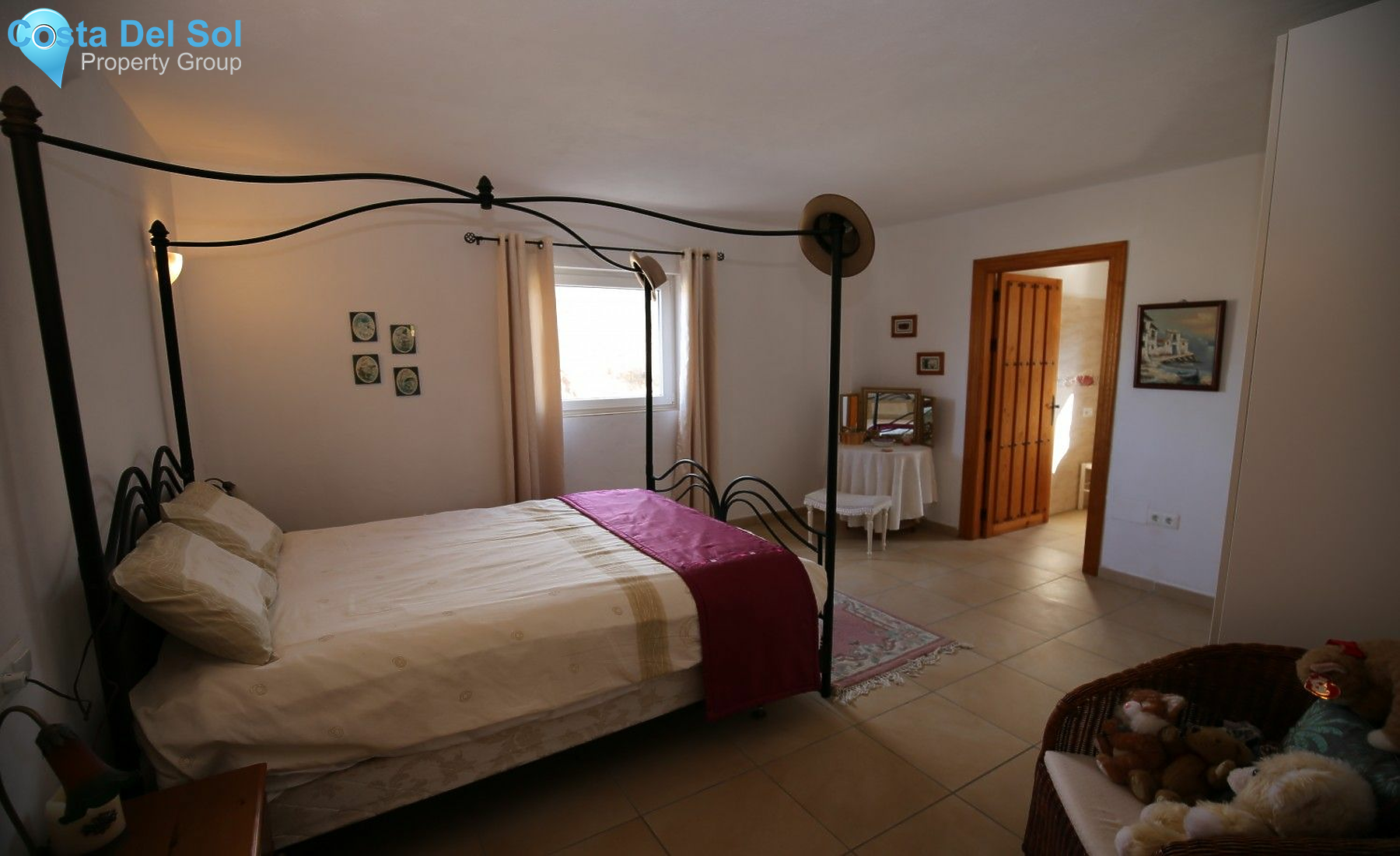 Detached Villa in Alcaucín-1222666