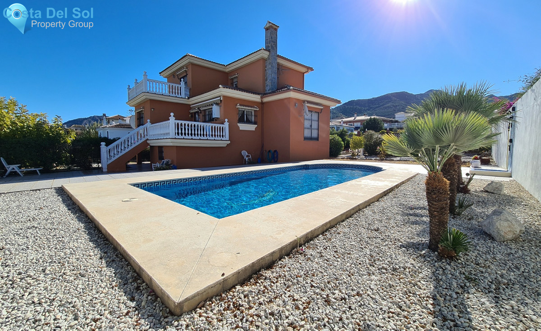 Detached Villa in Alhaurín de la Torre-692755