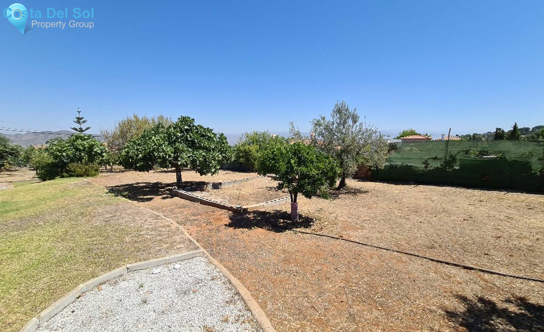 Detached Villa in Alhaurín de la Torre-1133119