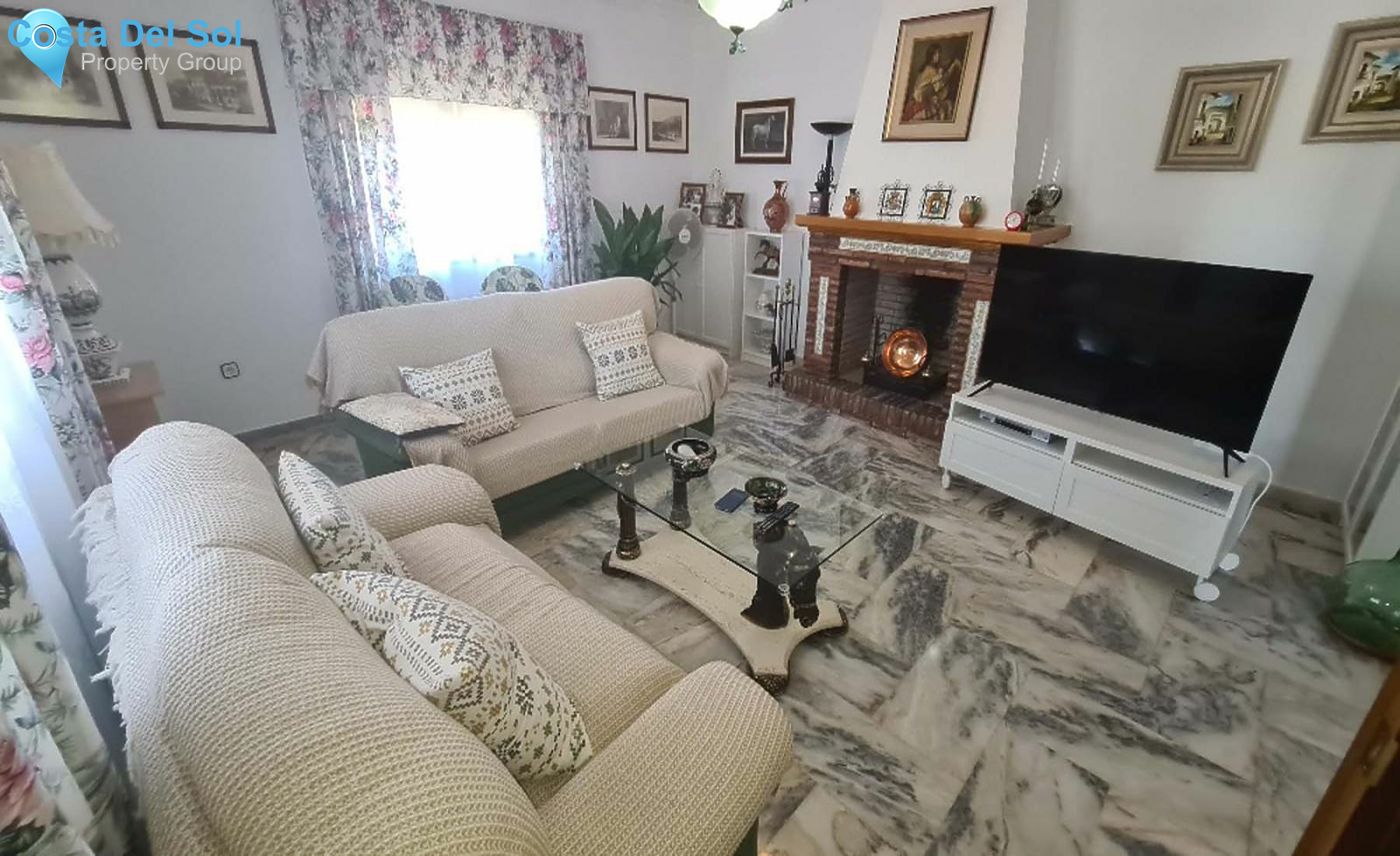 Detached Villa in Alhaurín de la Torre-1133116