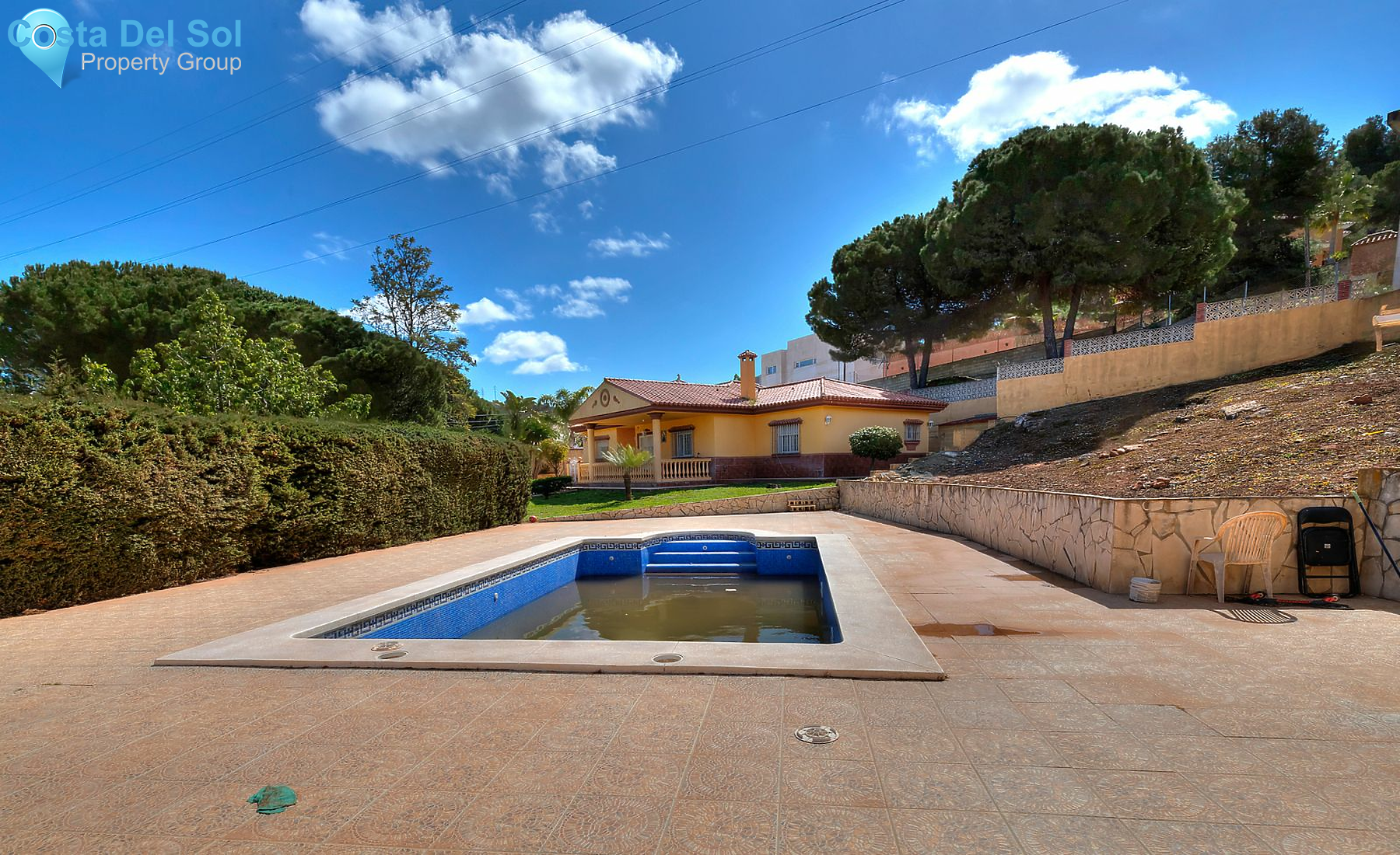 Detached Villa in Alhaurín de la Torre-1150880