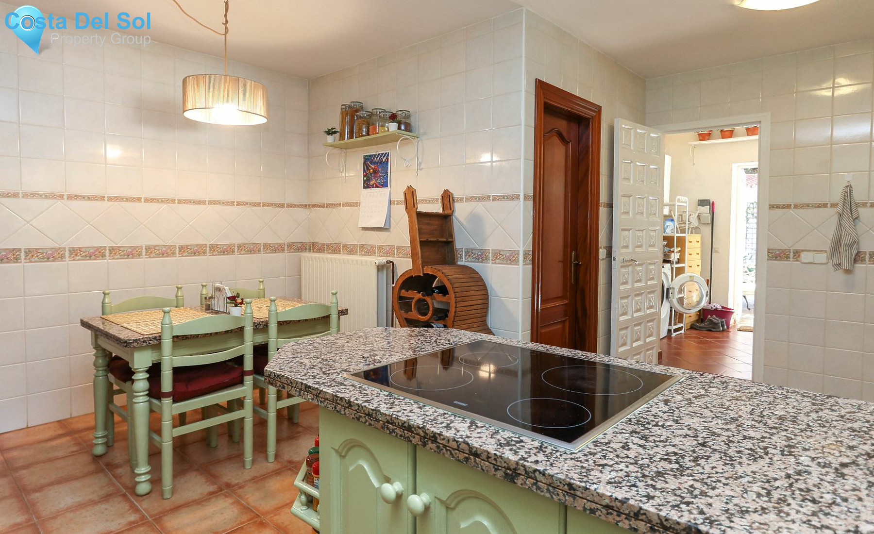Detached Villa in Alhaurín de la Torre-1216647