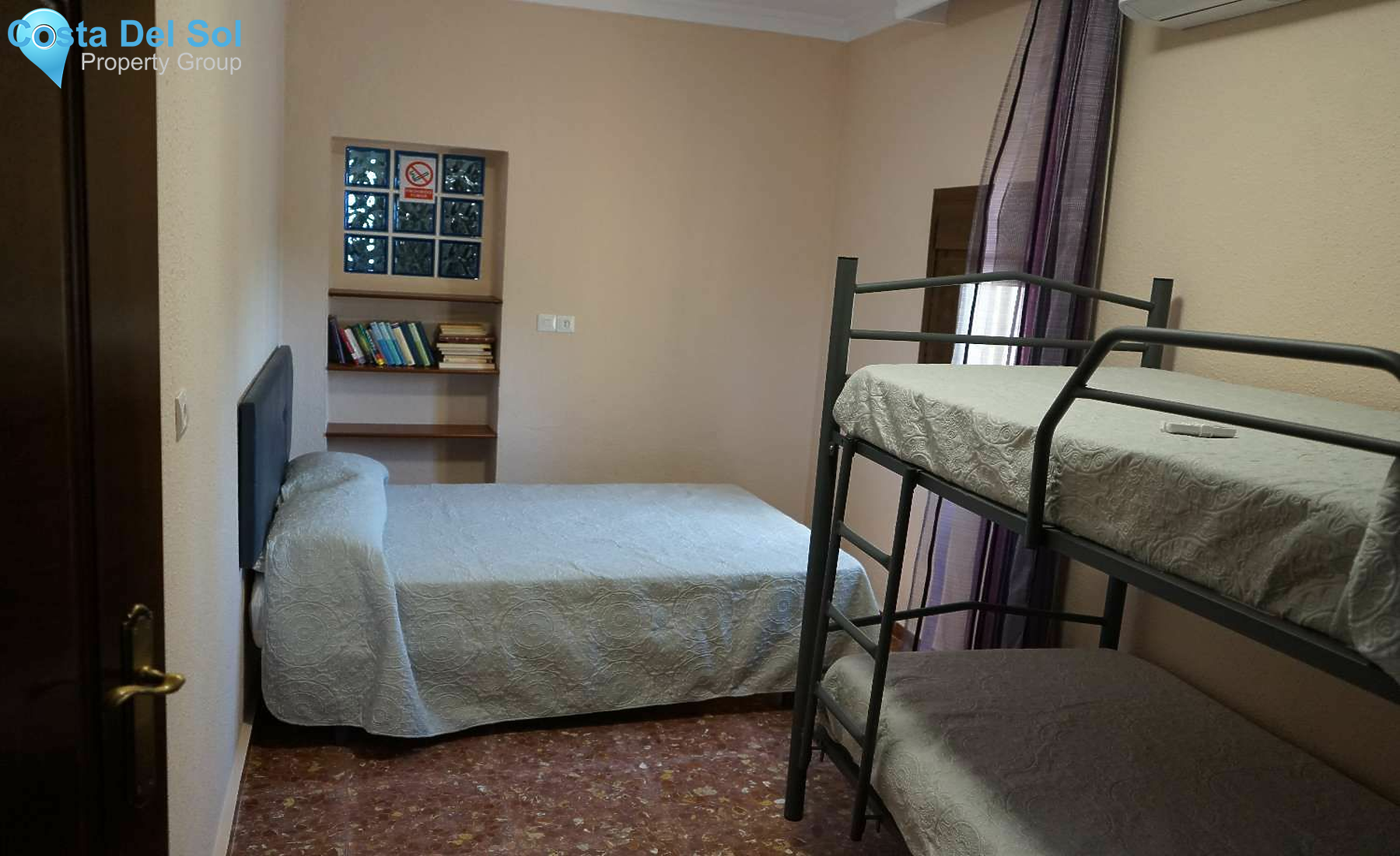 Detached Villa in Alhaurín de la Torre-1226268