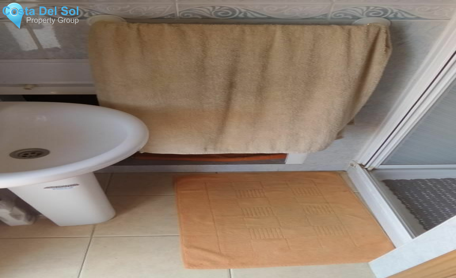 Detached Villa in Alhaurín de la Torre-1226409