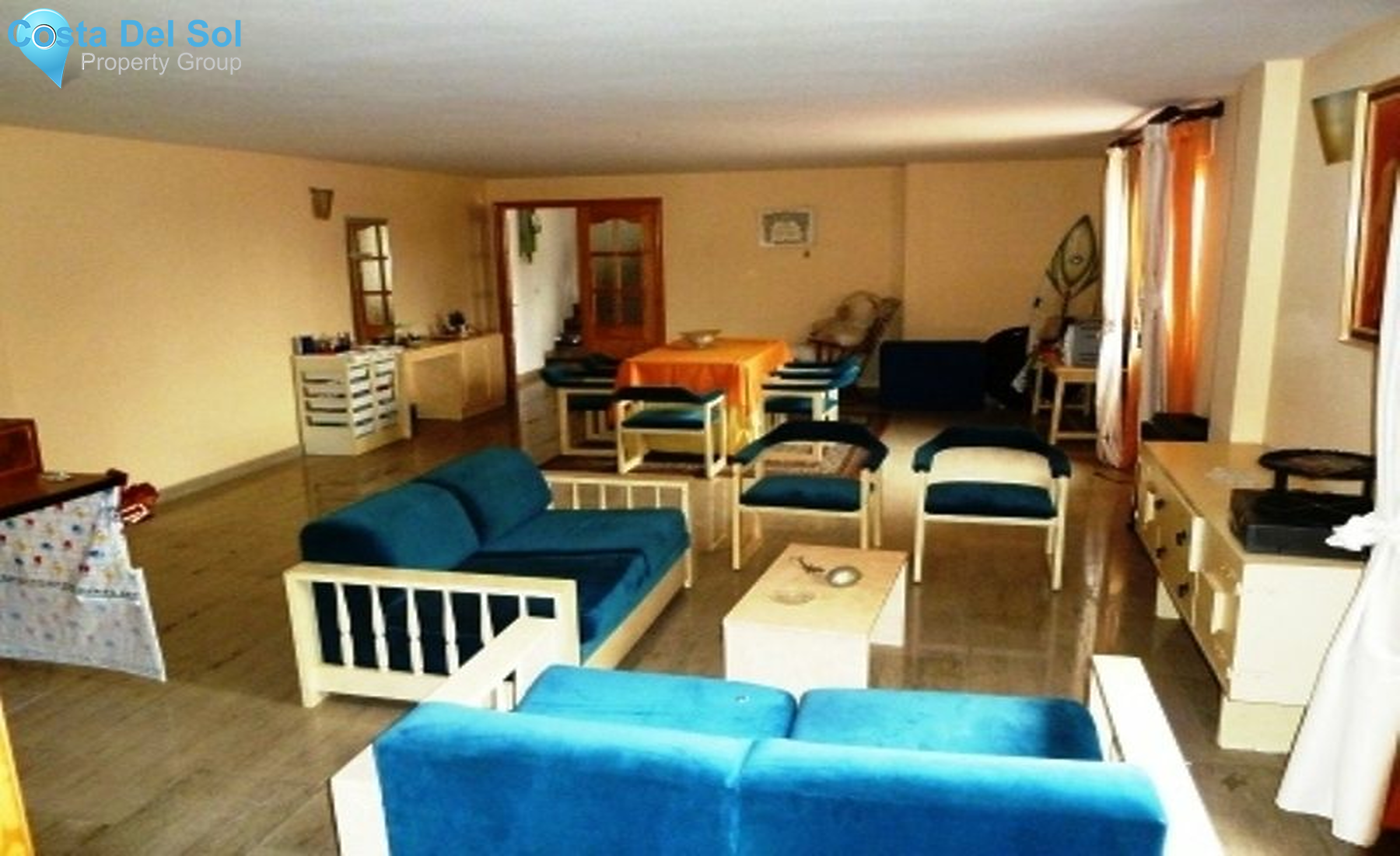 Detached Villa in Alhaurín de la Torre-1226503