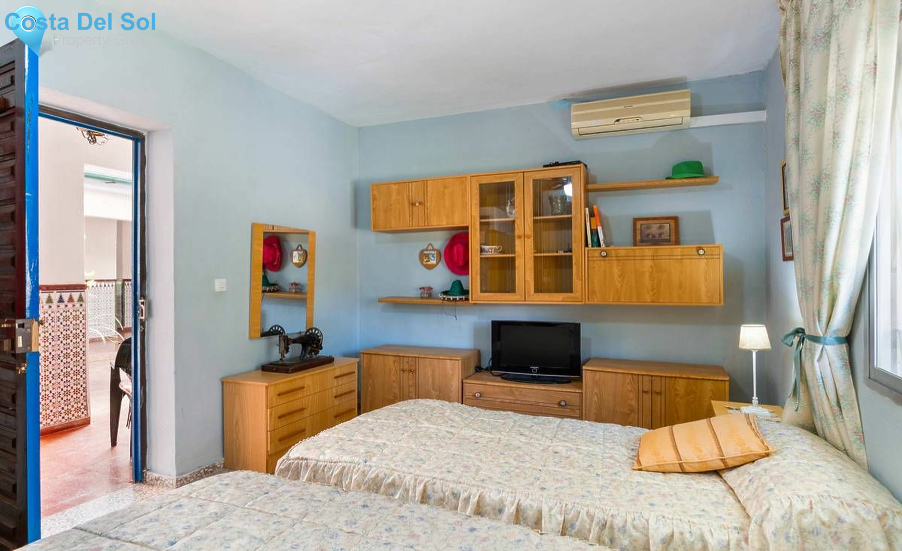 Detached Villa in Alhaurín de la Torre-1417754