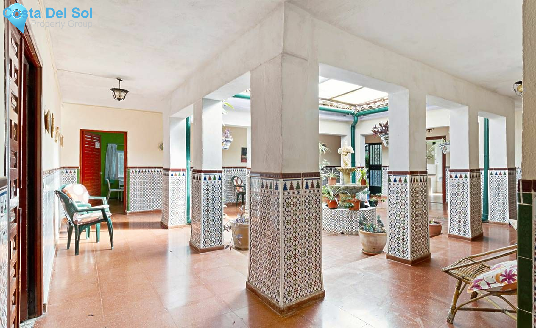 Detached Villa in Alhaurín de la Torre-1417741