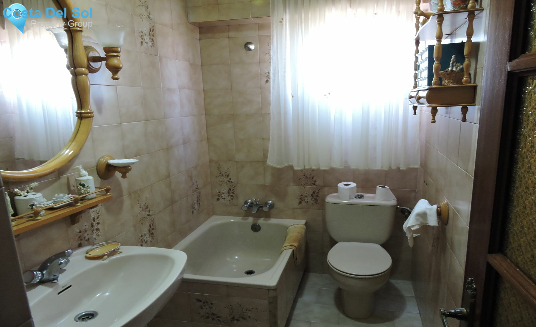 Detached Villa in Alhaurín de la Torre-1425572