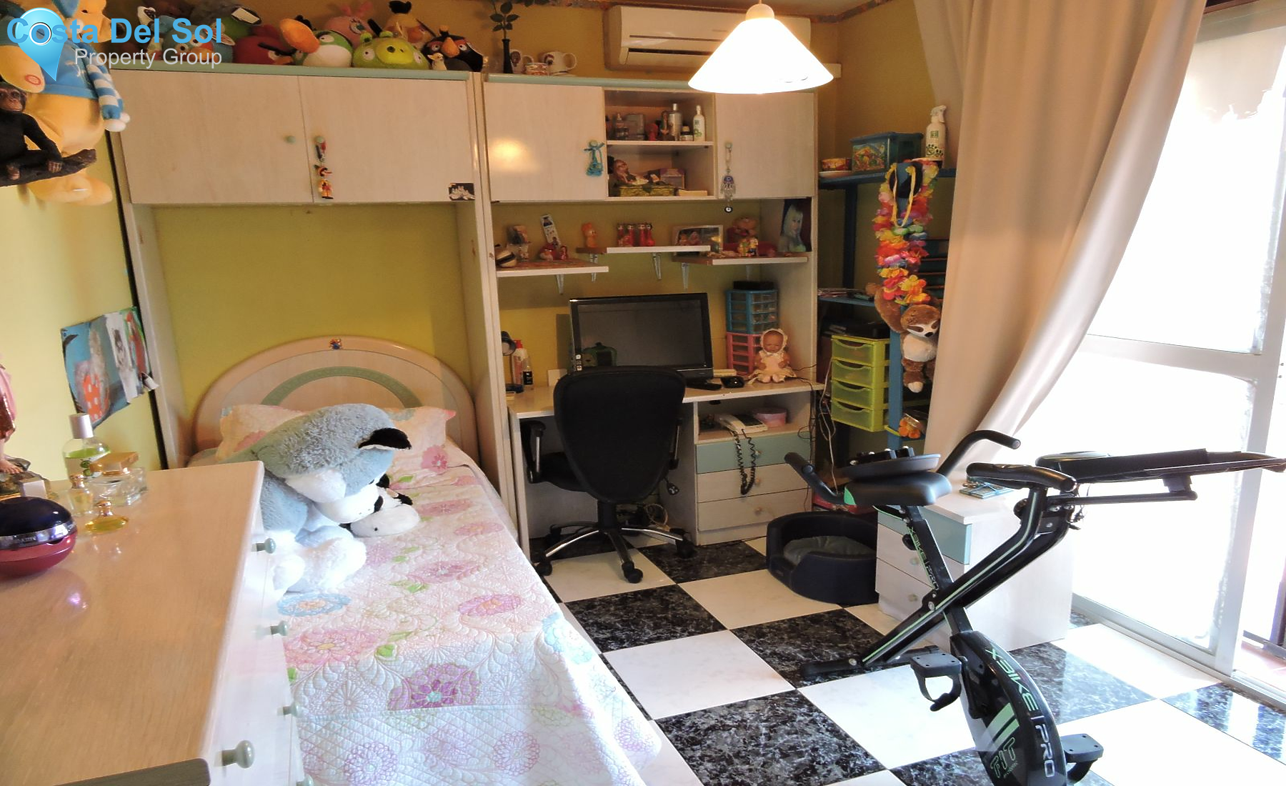 Detached Villa in Alhaurín de la Torre-1425574