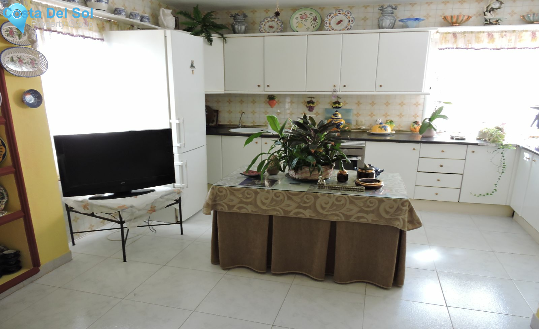 Detached Villa in Alhaurín de la Torre-1425563