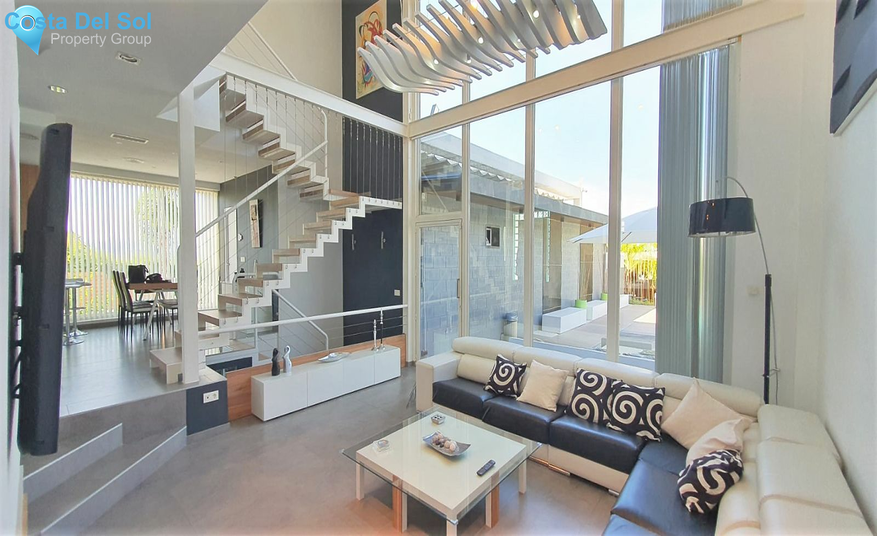 Detached Villa in Alhaurín de la Torre-1448501