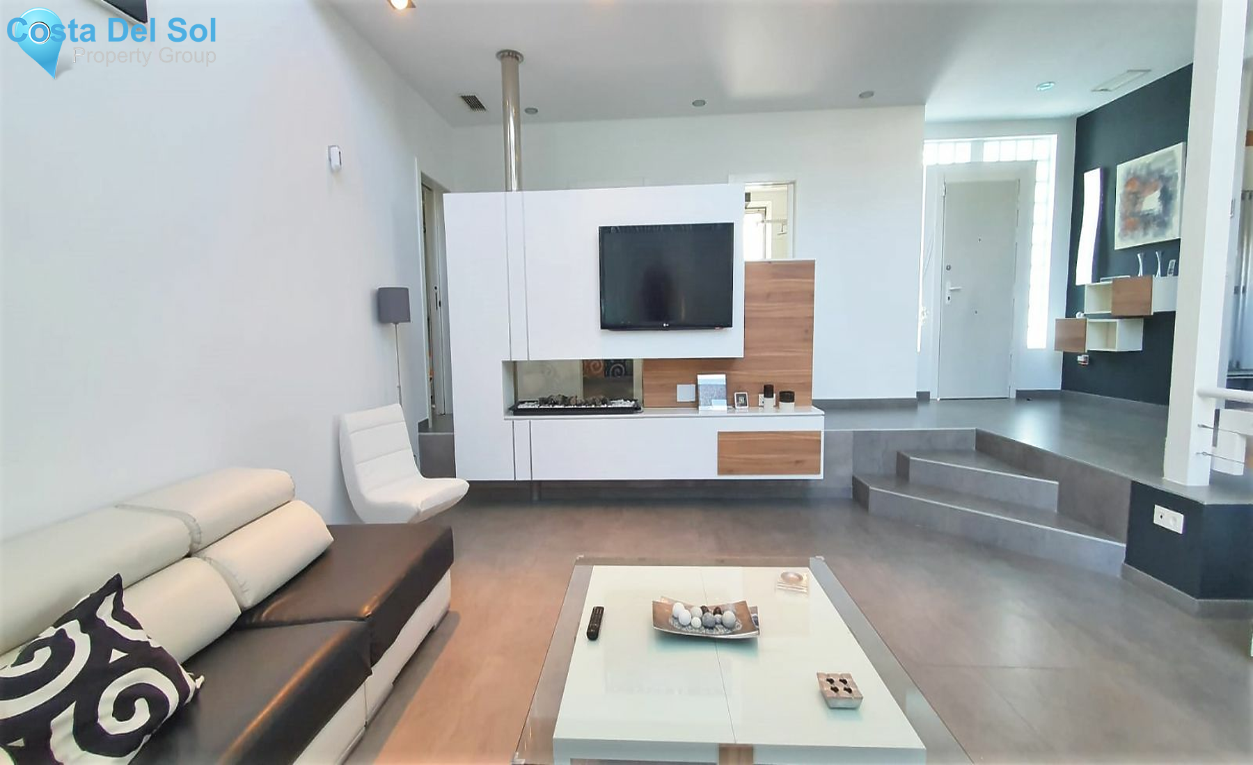 Detached Villa in Alhaurín de la Torre-1448504