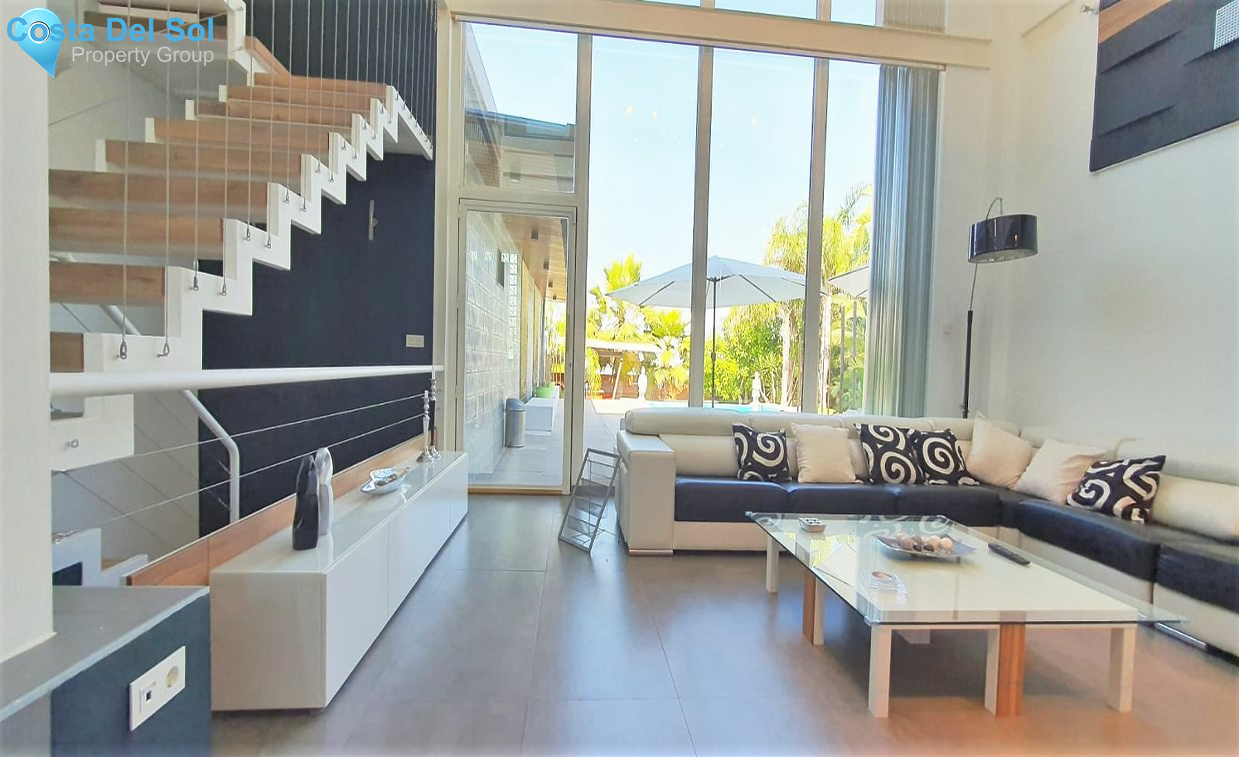 Detached Villa in Alhaurín de la Torre-1448506