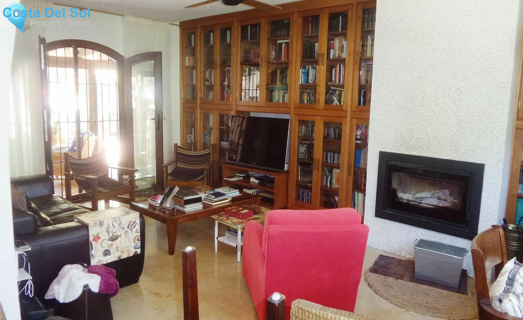 Detached Villa in Alhaurín de la Torre-1474261