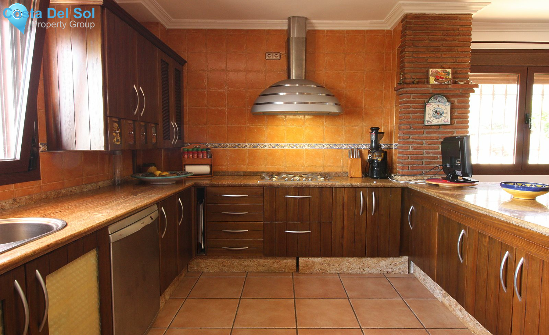 Detached Villa in Alhaurín de la Torre-1519612