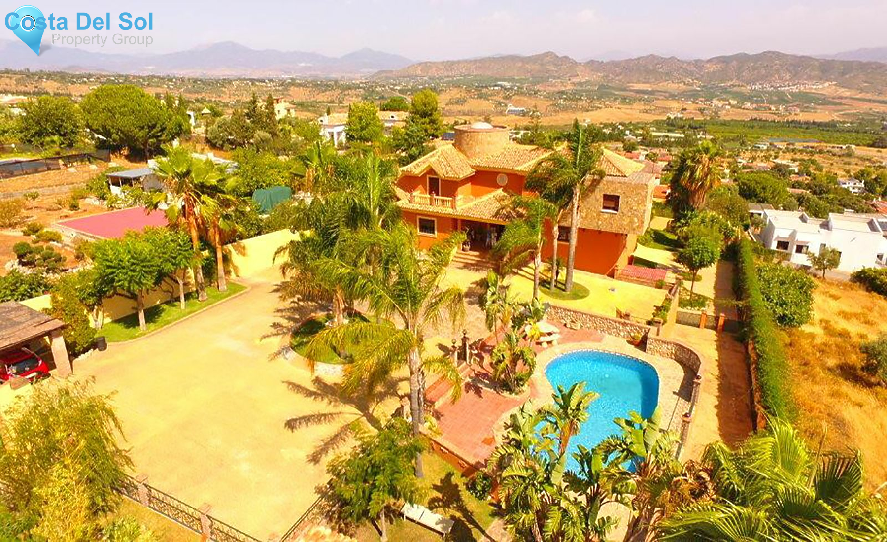 Detached Villa in Alhaurín de la Torre-1519602