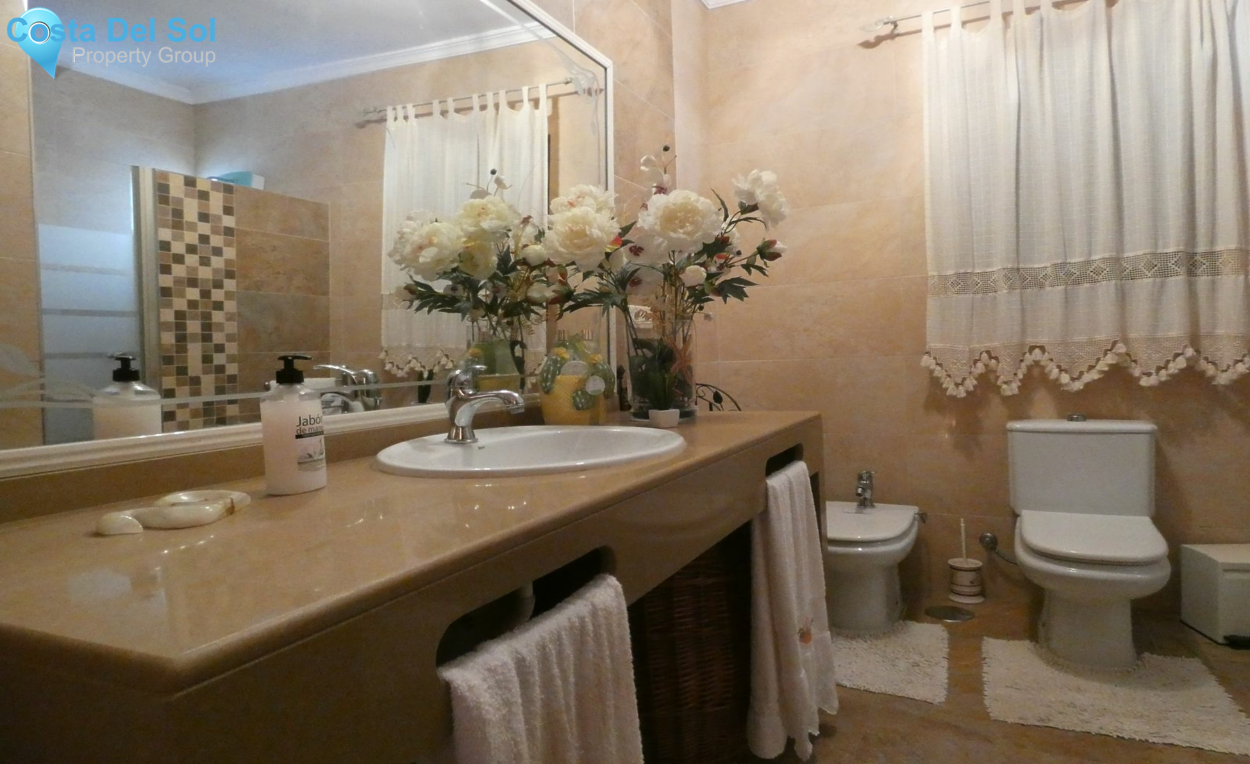 Detached Villa in Alhaurín el Grande-1131859