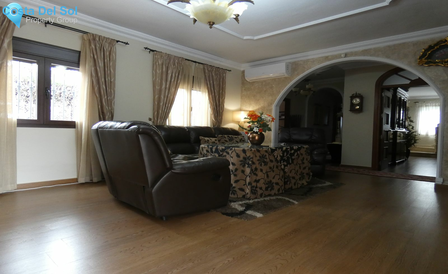 Detached Villa in Alhaurín el Grande-1131852