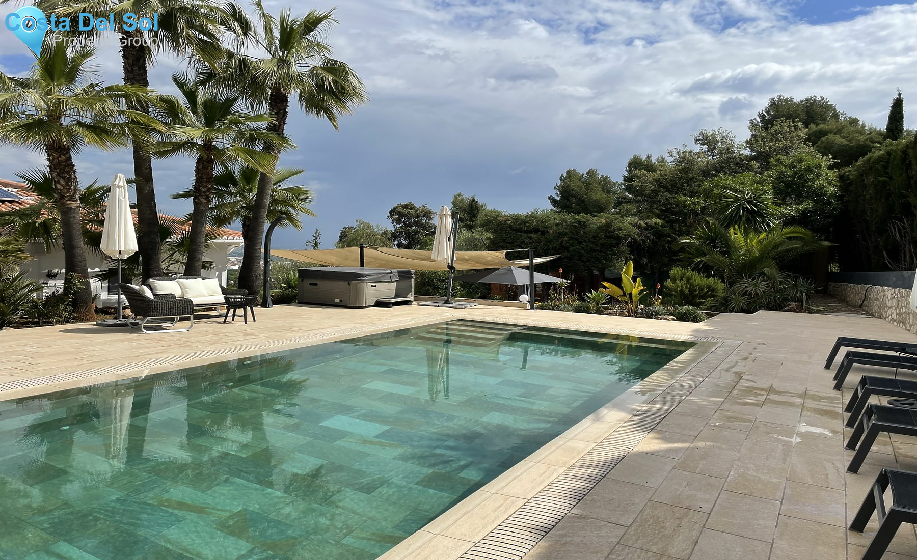 Detached Villa in Alhaurín el Grande-1179738
