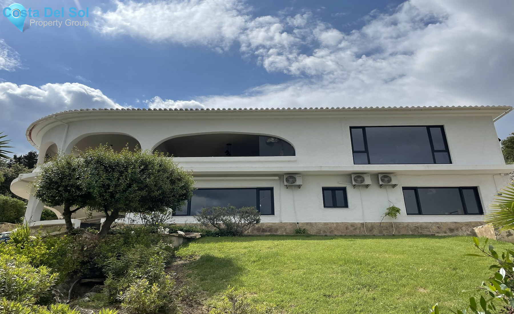 Detached Villa in Alhaurín el Grande-1179730