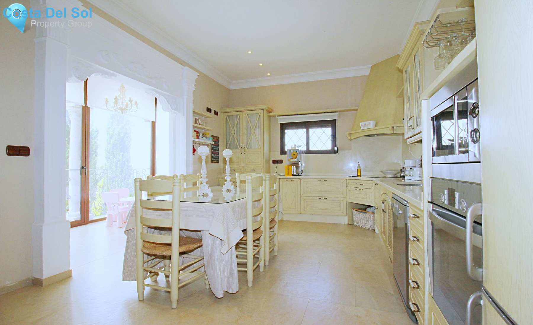 Detached Villa in Alhaurín el Grande-1204246