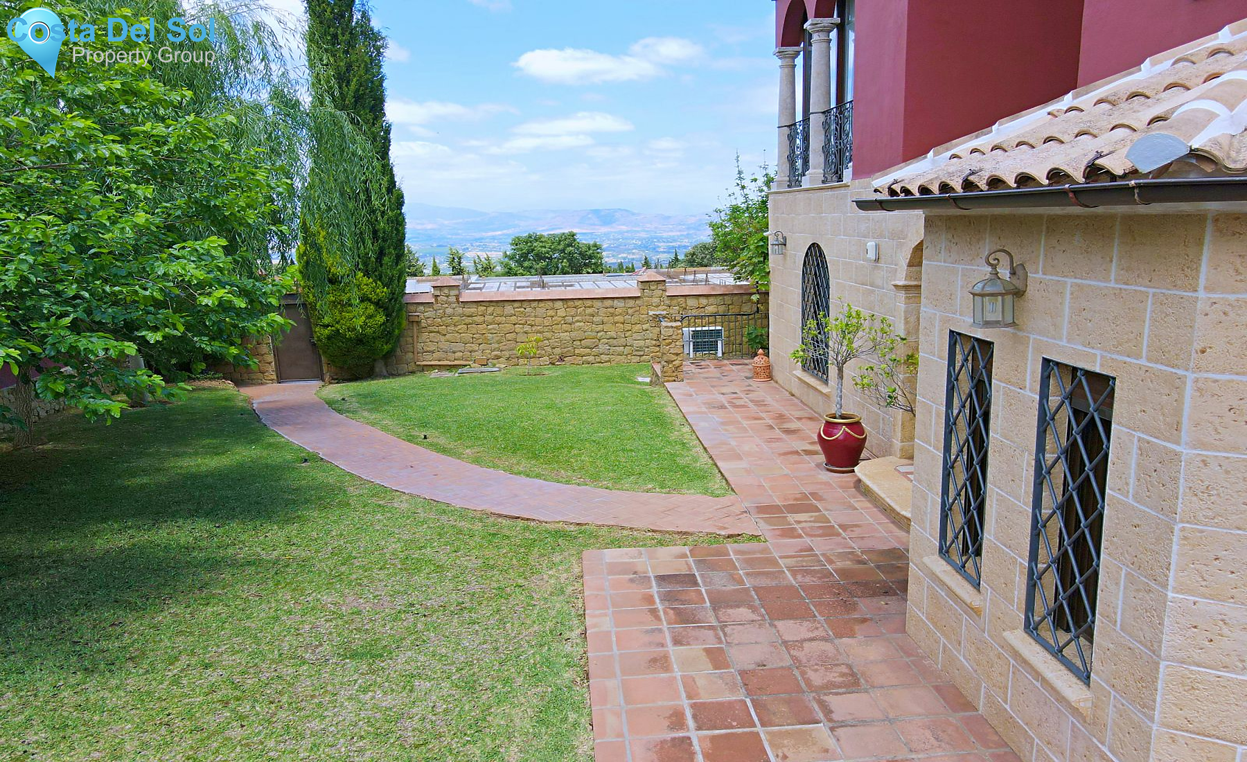 Detached Villa in Alhaurín el Grande-1204232