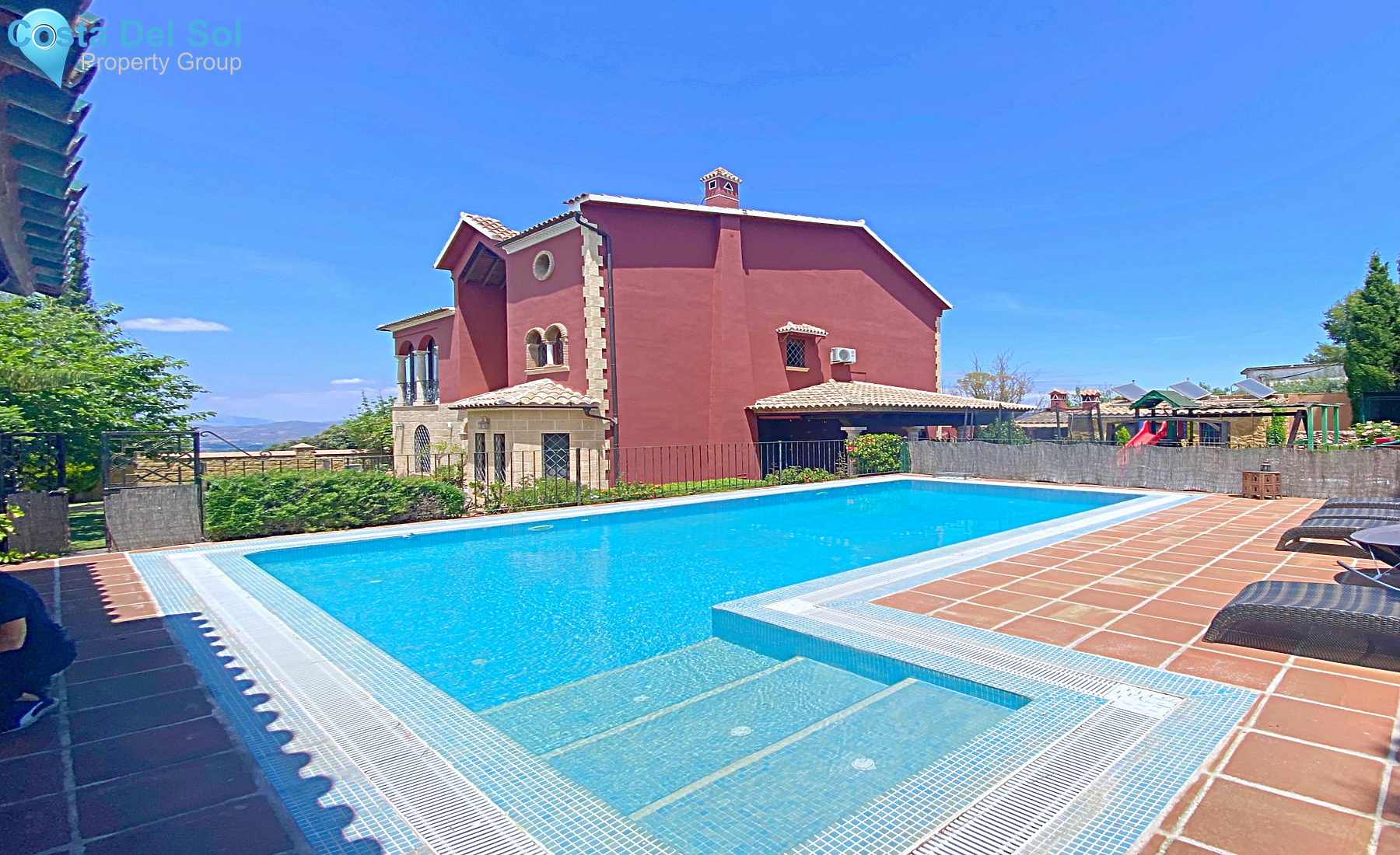 Detached Villa in Alhaurín el Grande-1204239
