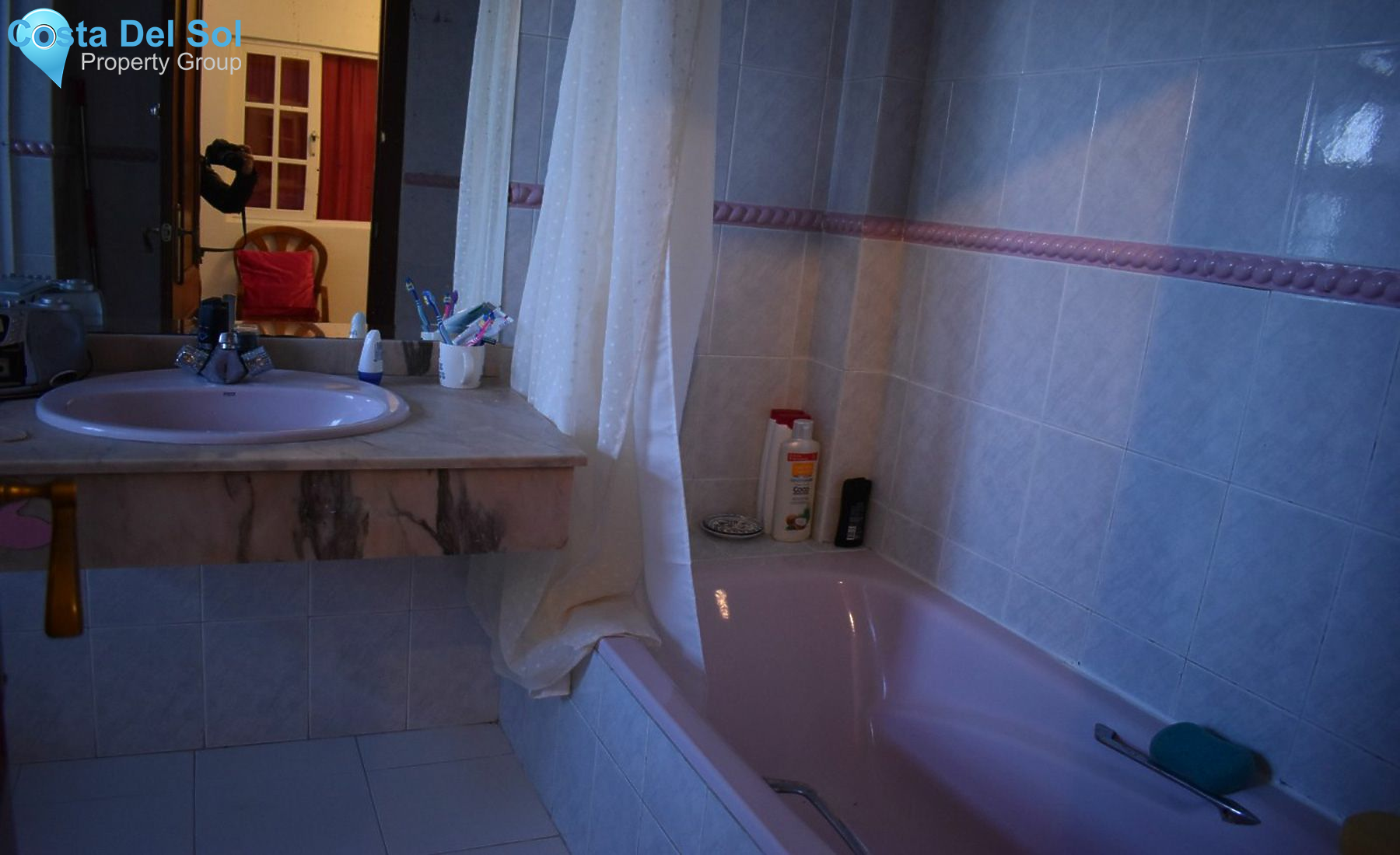 Detached Villa in Alhaurín el Grande-1220148