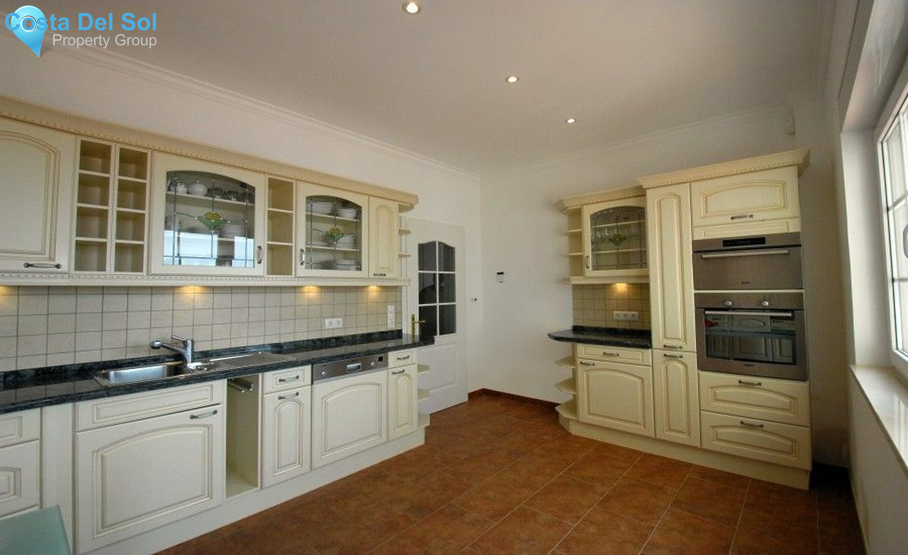 Detached Villa in Alhaurín el Grande-1232009