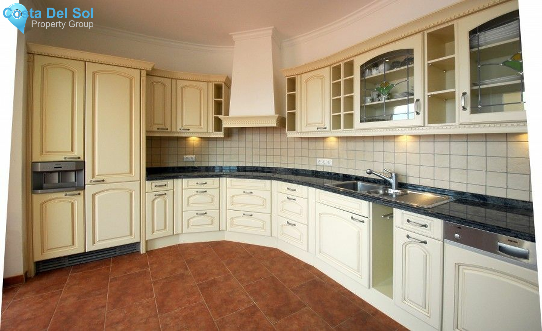 Detached Villa in Alhaurín el Grande-1232010