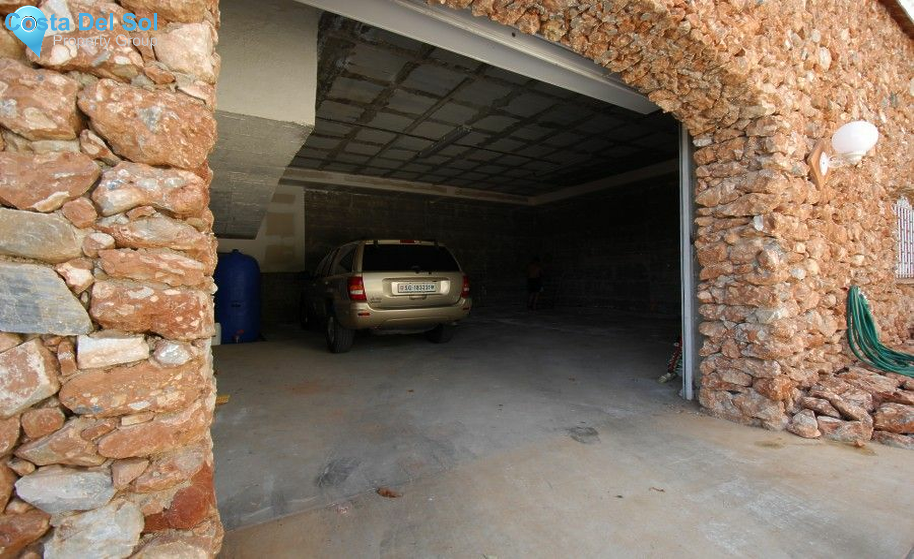 Detached Villa in Alhaurín el Grande-1232012