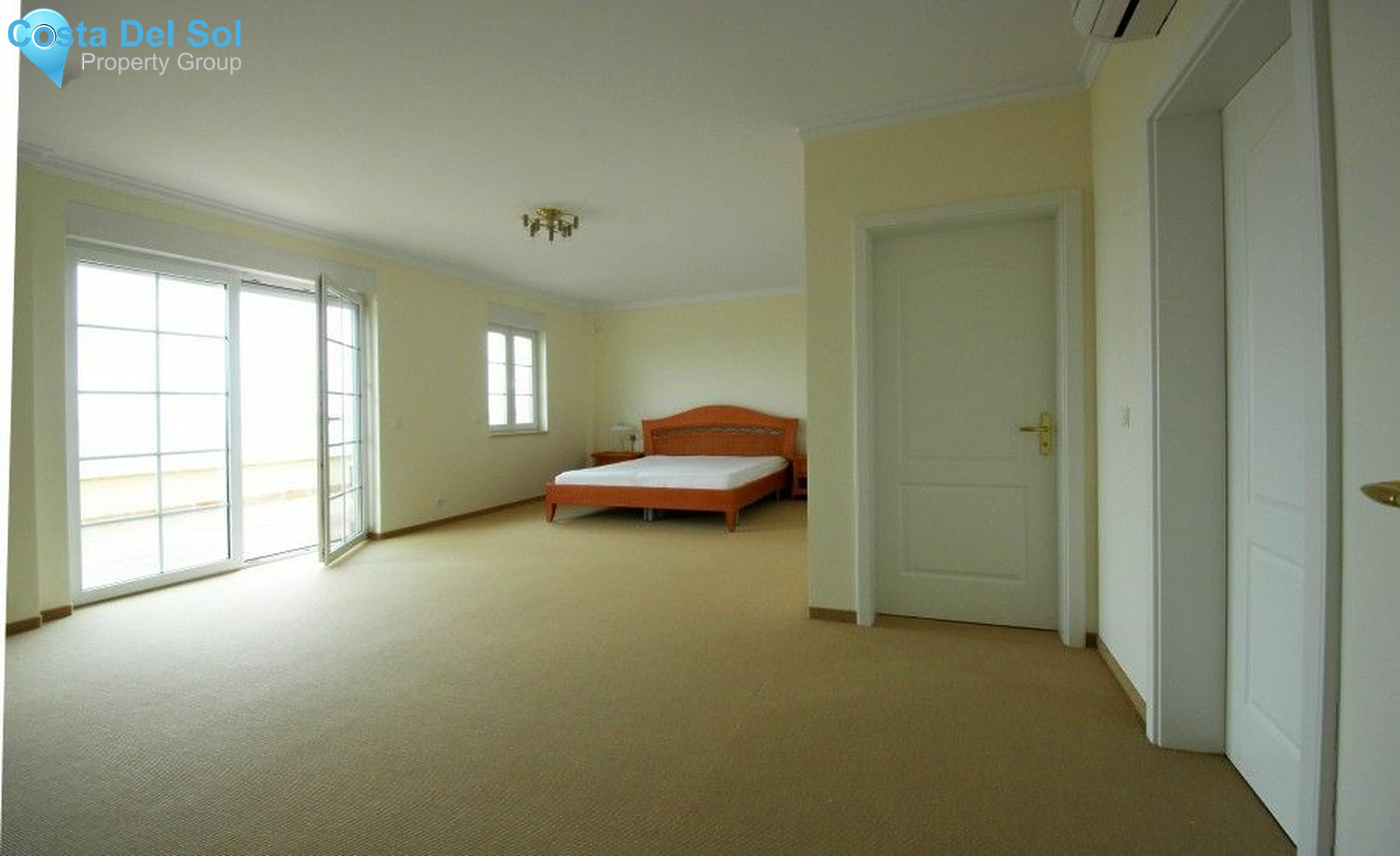 Detached Villa in Alhaurín el Grande-1232005