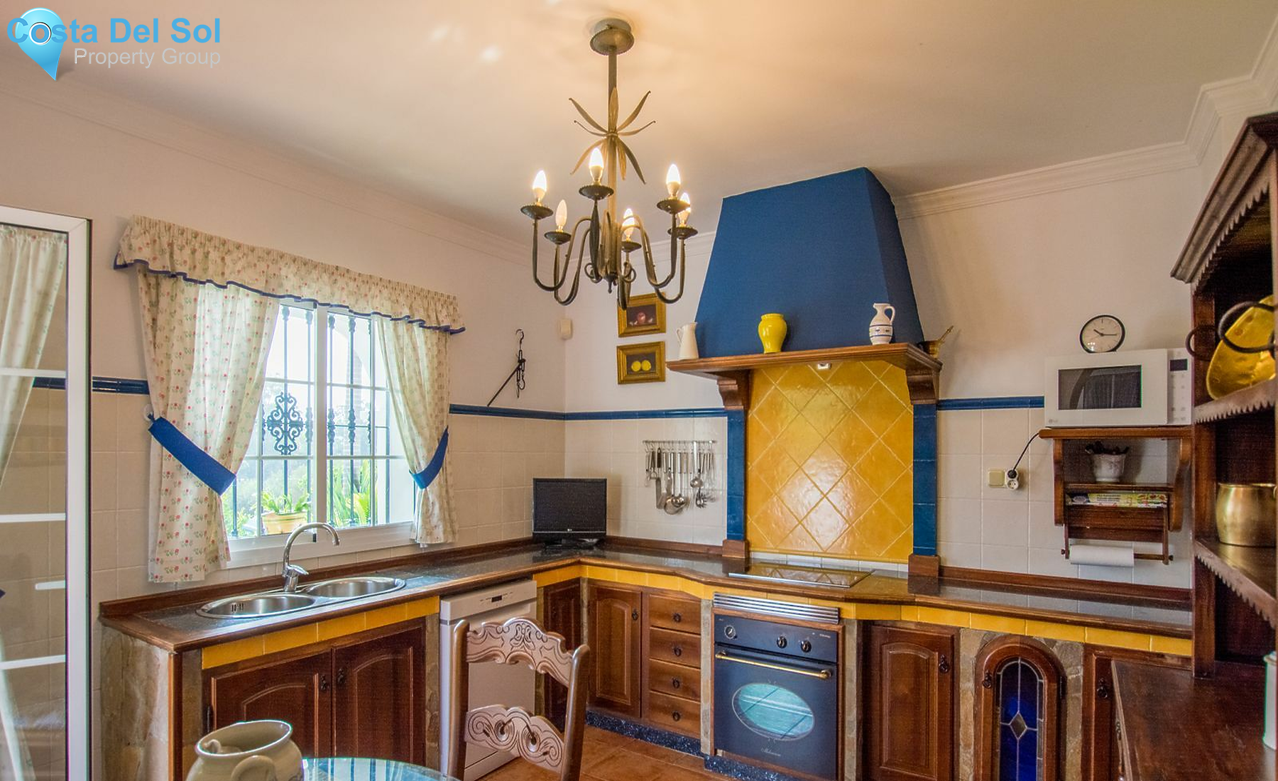 Detached Villa in Alhaurín el Grande-1423450