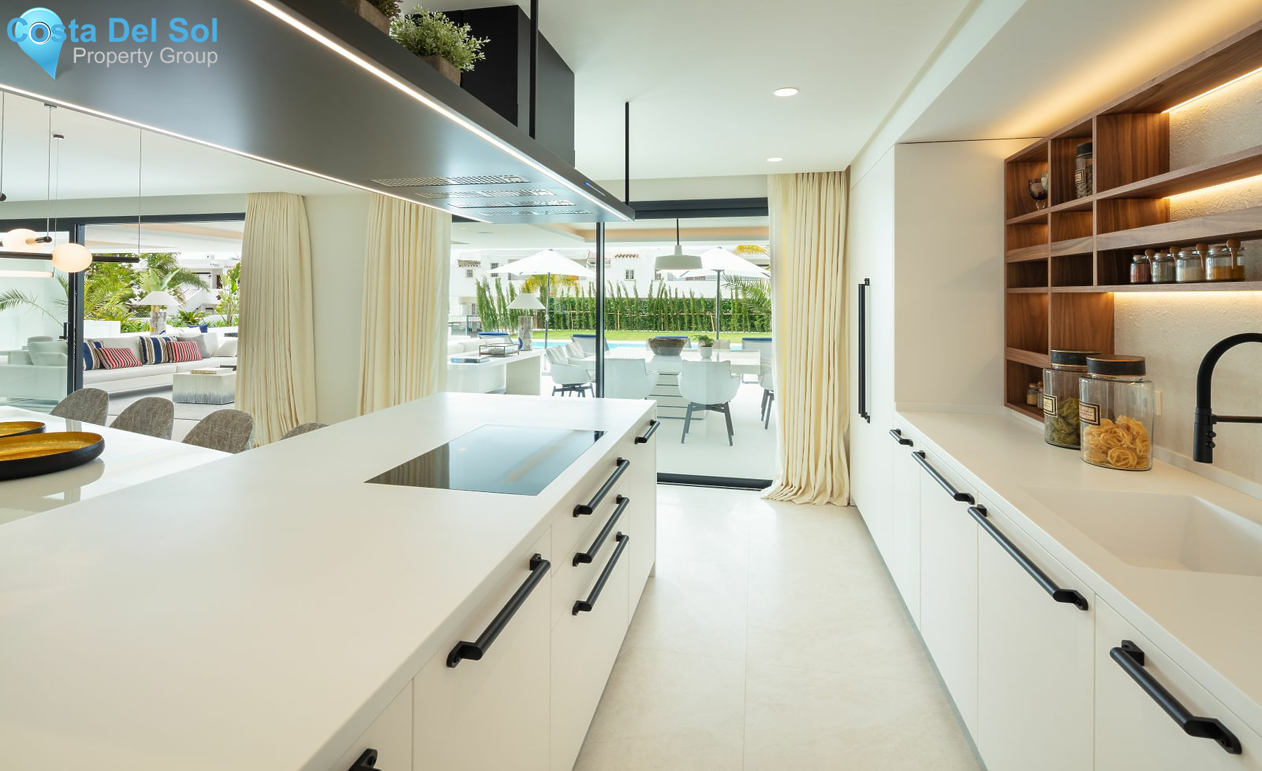 Detached Villa in Aloha-1399959